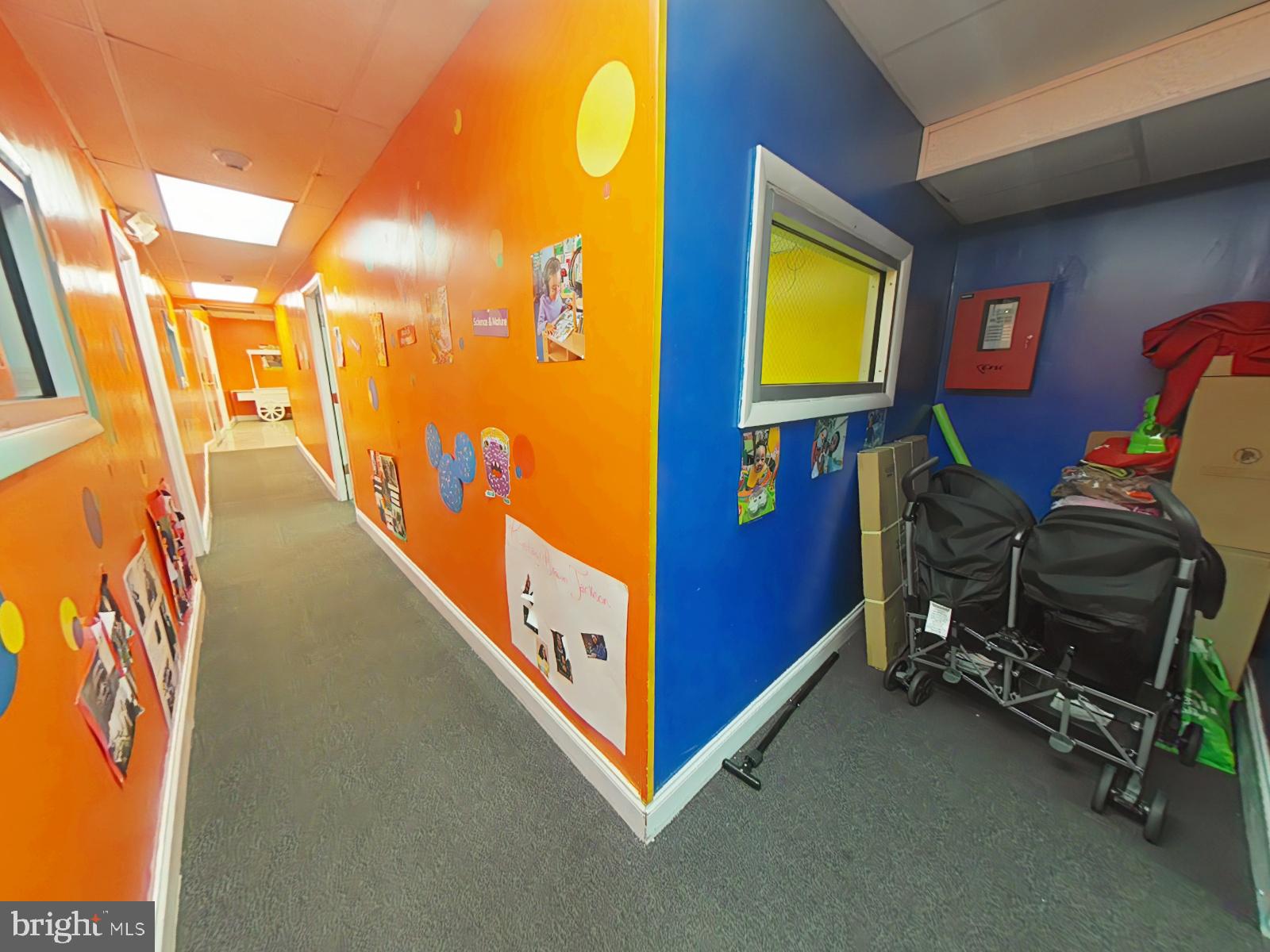 GERMANTOWN - Commercial Sale