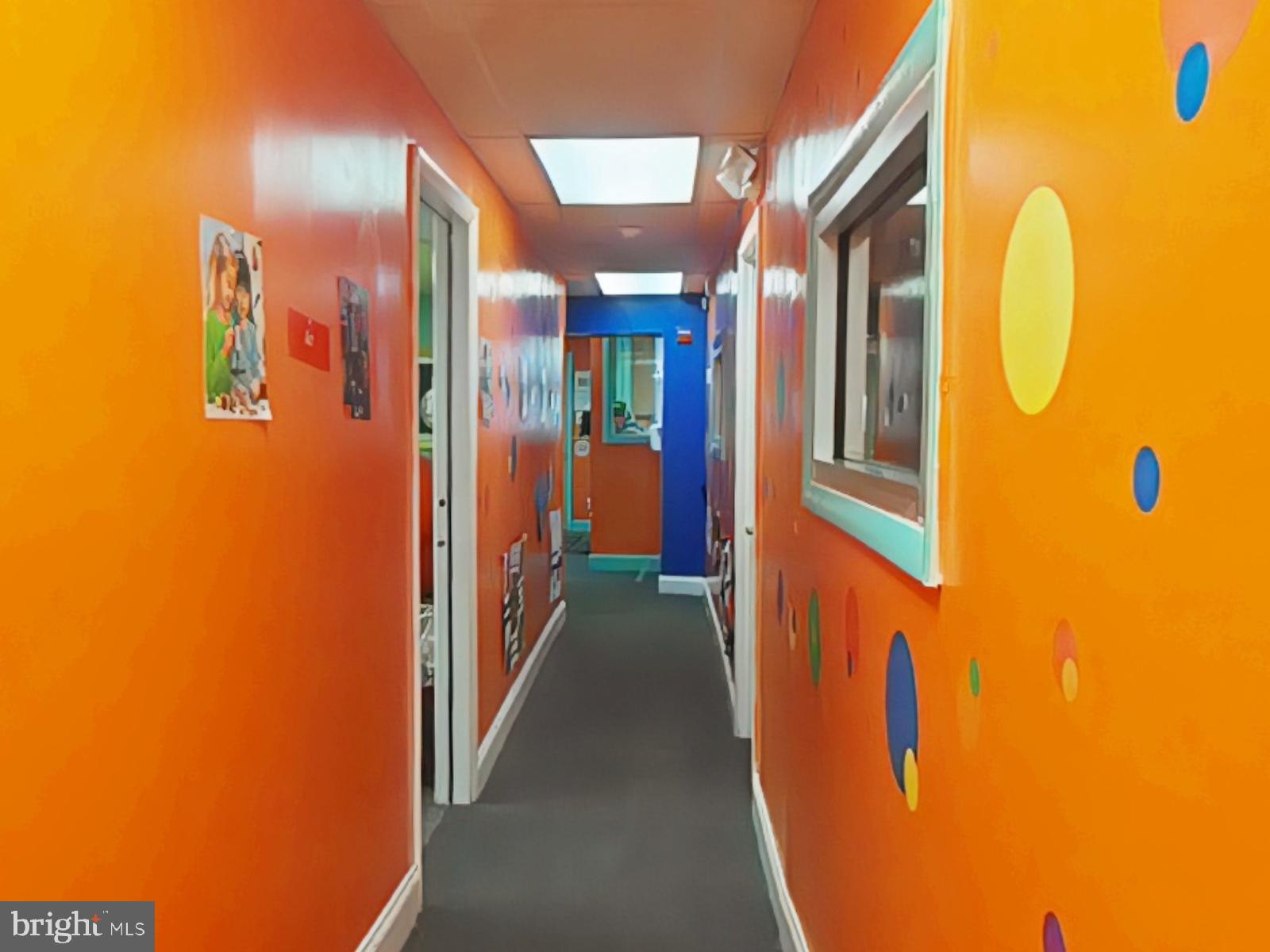 GERMANTOWN - Commercial Sale