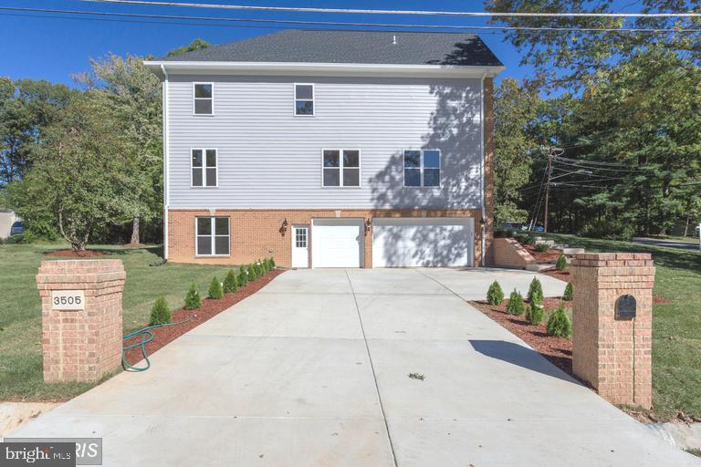 Almost 1800 sq. ft, upscale walk-out basement apartment with separate entrance, kitchen, living room with dining area, full bath, & sep. wsher/dryer. Almost 1,800 sq. ft. in the bsmt apt! (2nd bdrm is technically a huge den/study). The home was built in 2016. Granite counter tops & lots of recessed lts! Tenants may use left side of driveway. 1 mile inside I-495. Tenants will have access to their own thermostat. 5 minutes to Dunn Loring Metro Station & Mosaic District! Responsible for portion of utilities. Sec. dep. is 1 month, with good credit score. Min. income: $72,000. Min. credit score: 675. No pets pls.