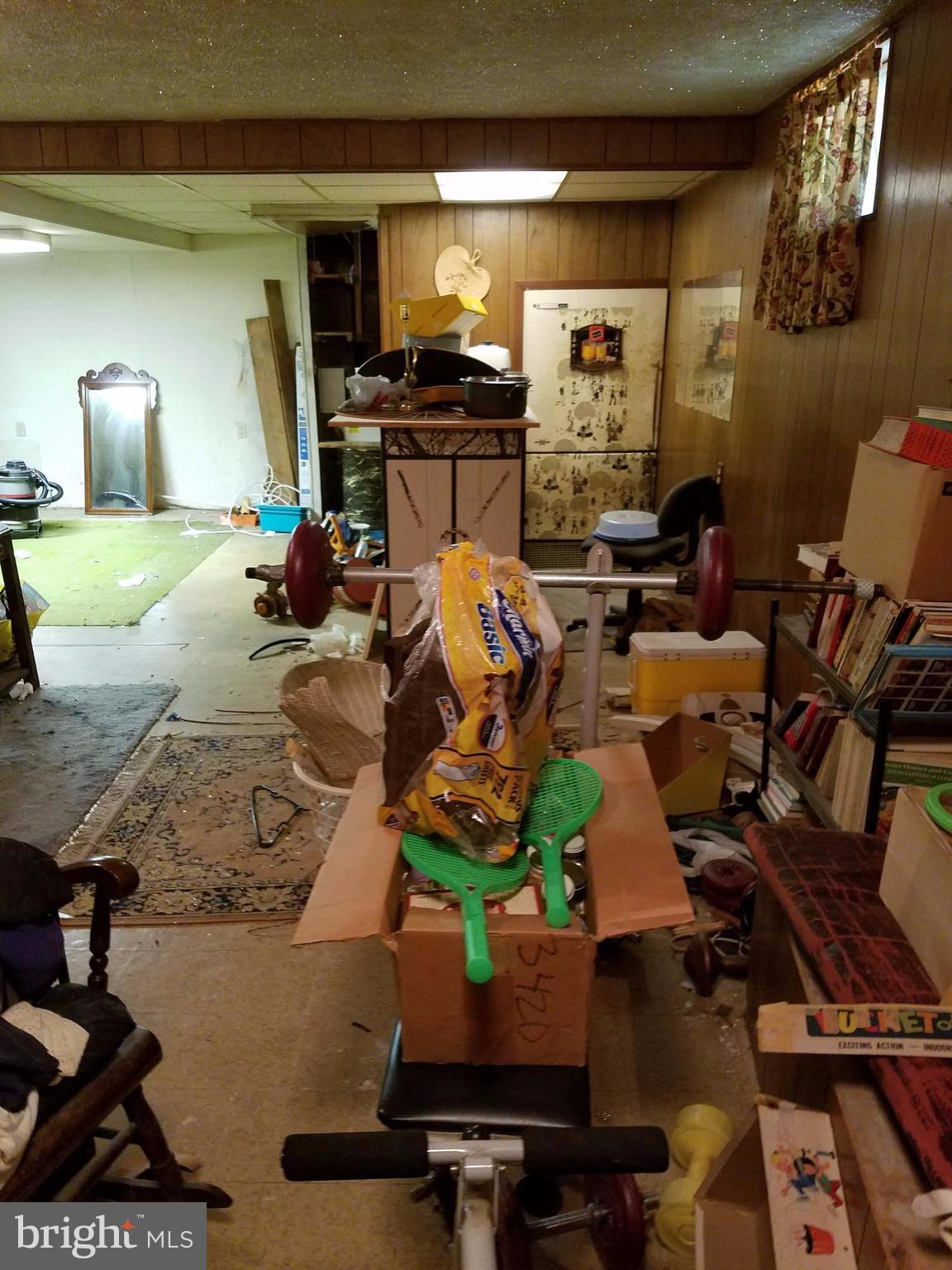 SUBURBIA - Residential