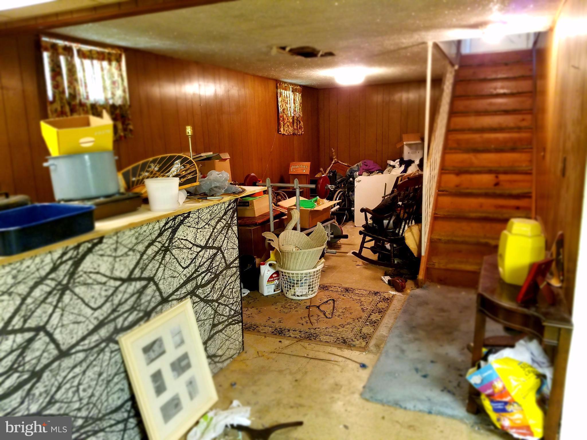 SUBURBIA - Residential