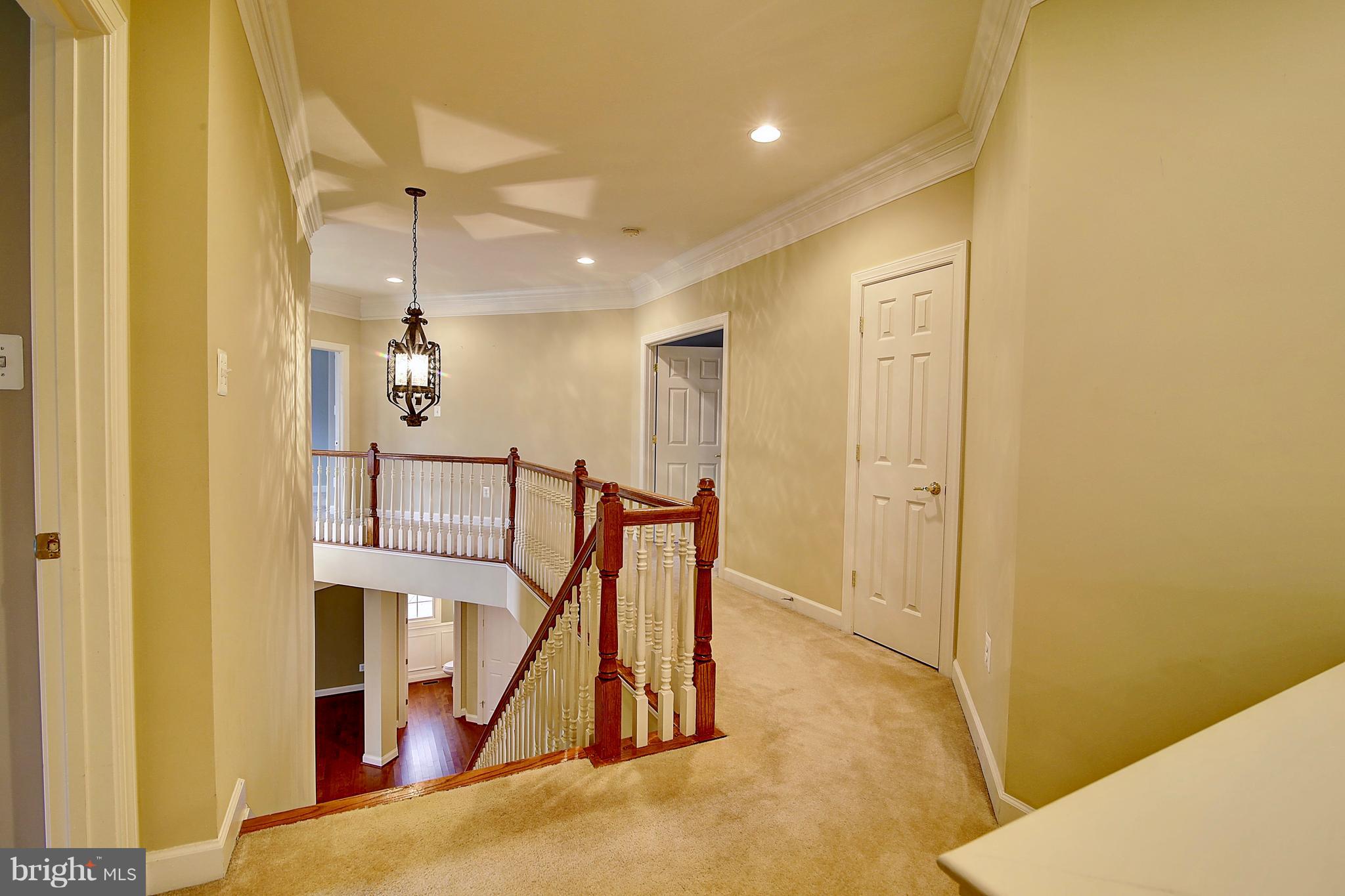 WINDSOR KNOLLS - Residential