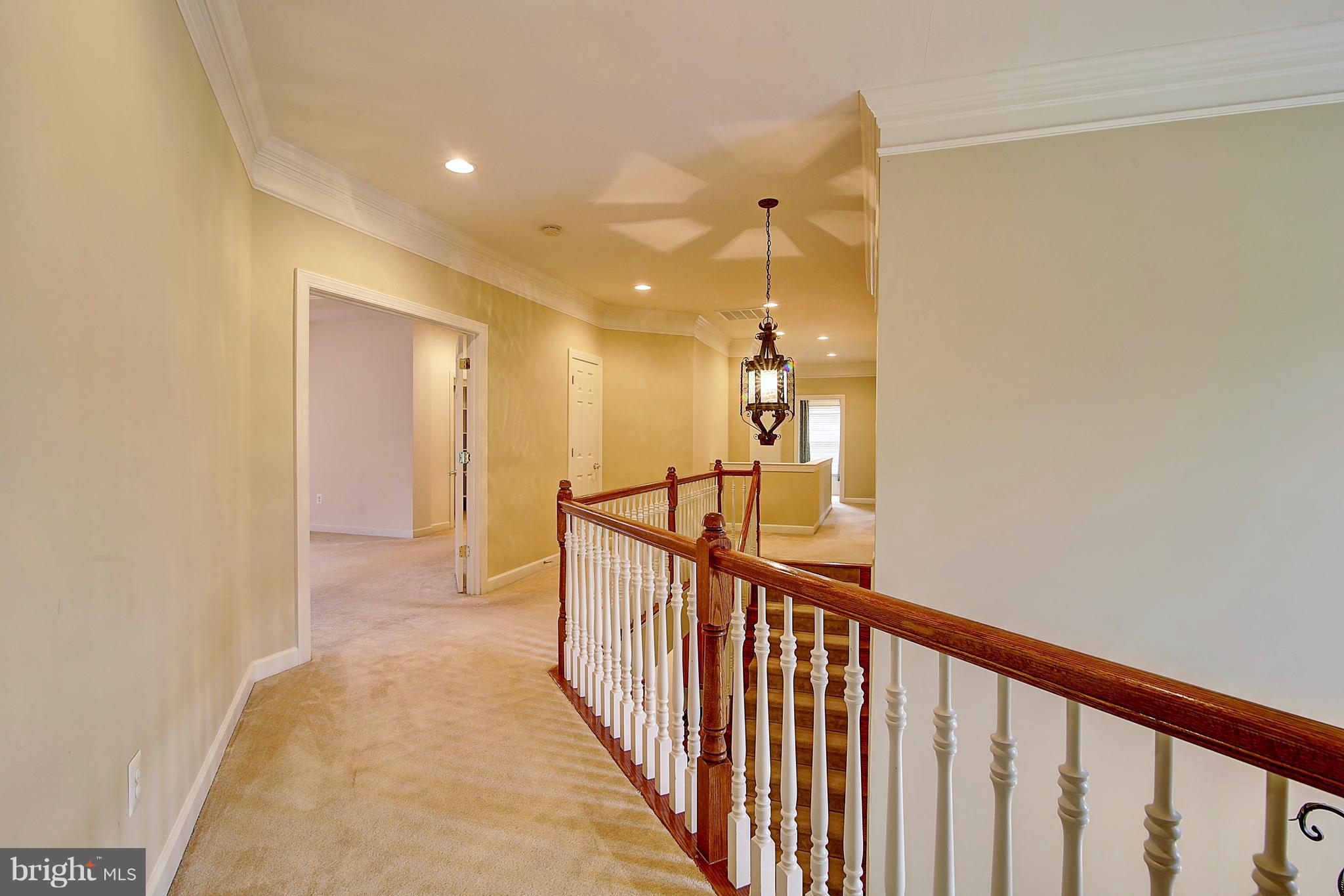WINDSOR KNOLLS - Residential
