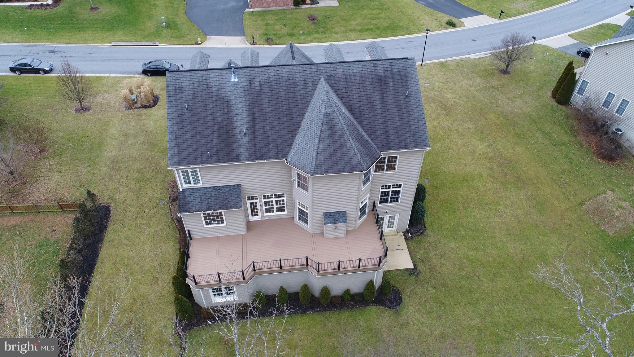 WINDSOR KNOLLS - Residential