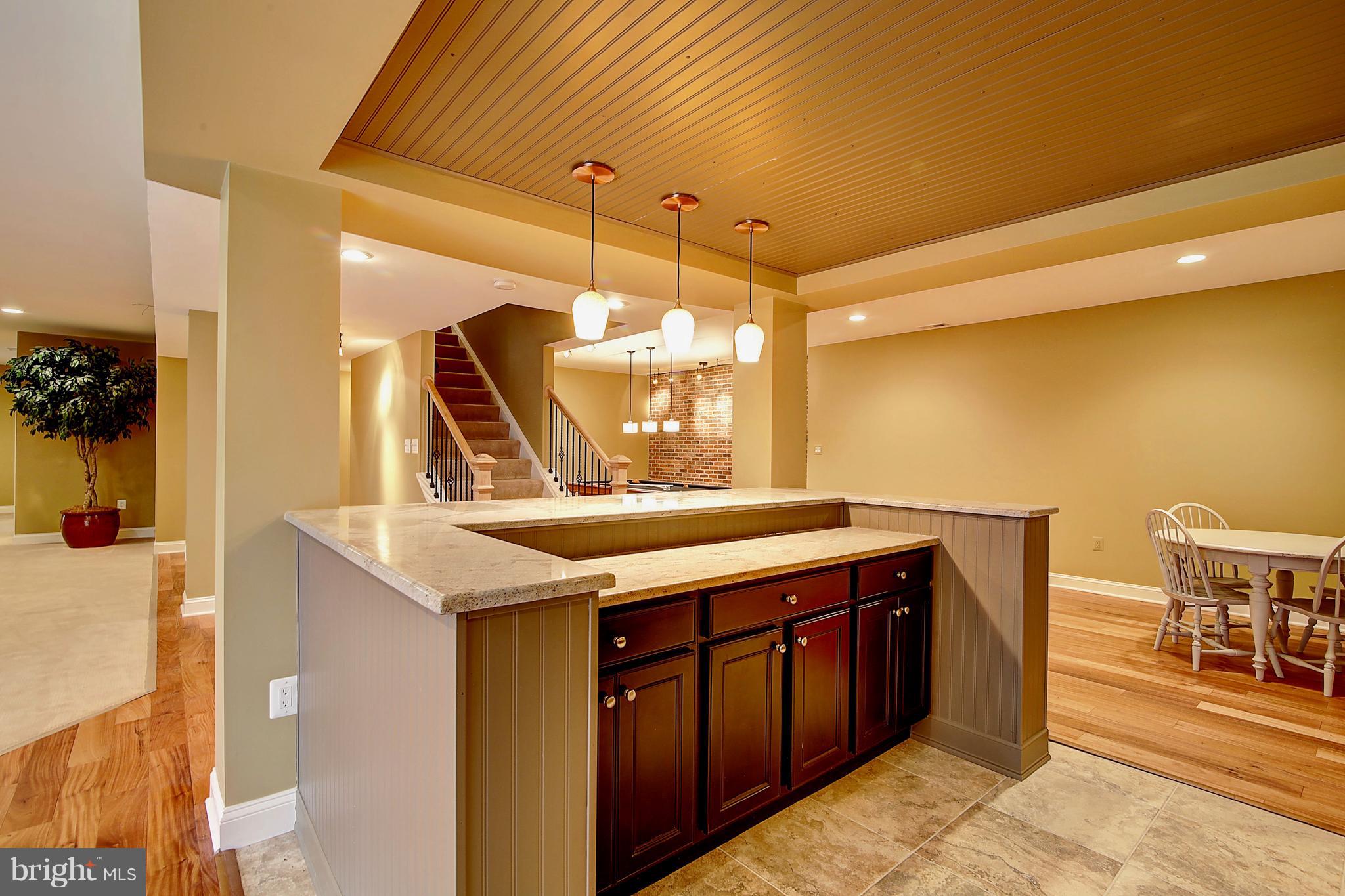 WINDSOR KNOLLS - Residential