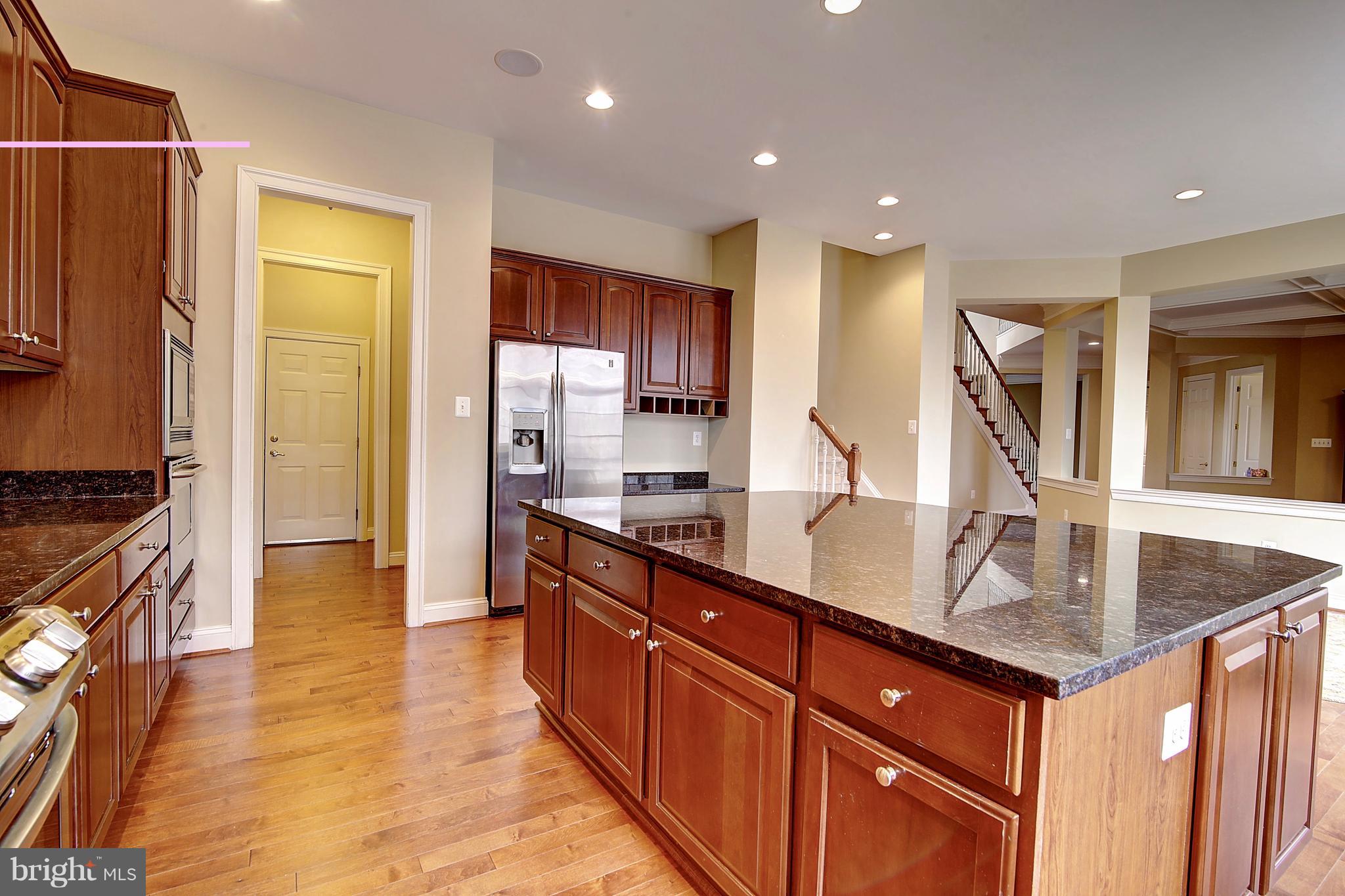 WINDSOR KNOLLS - Residential