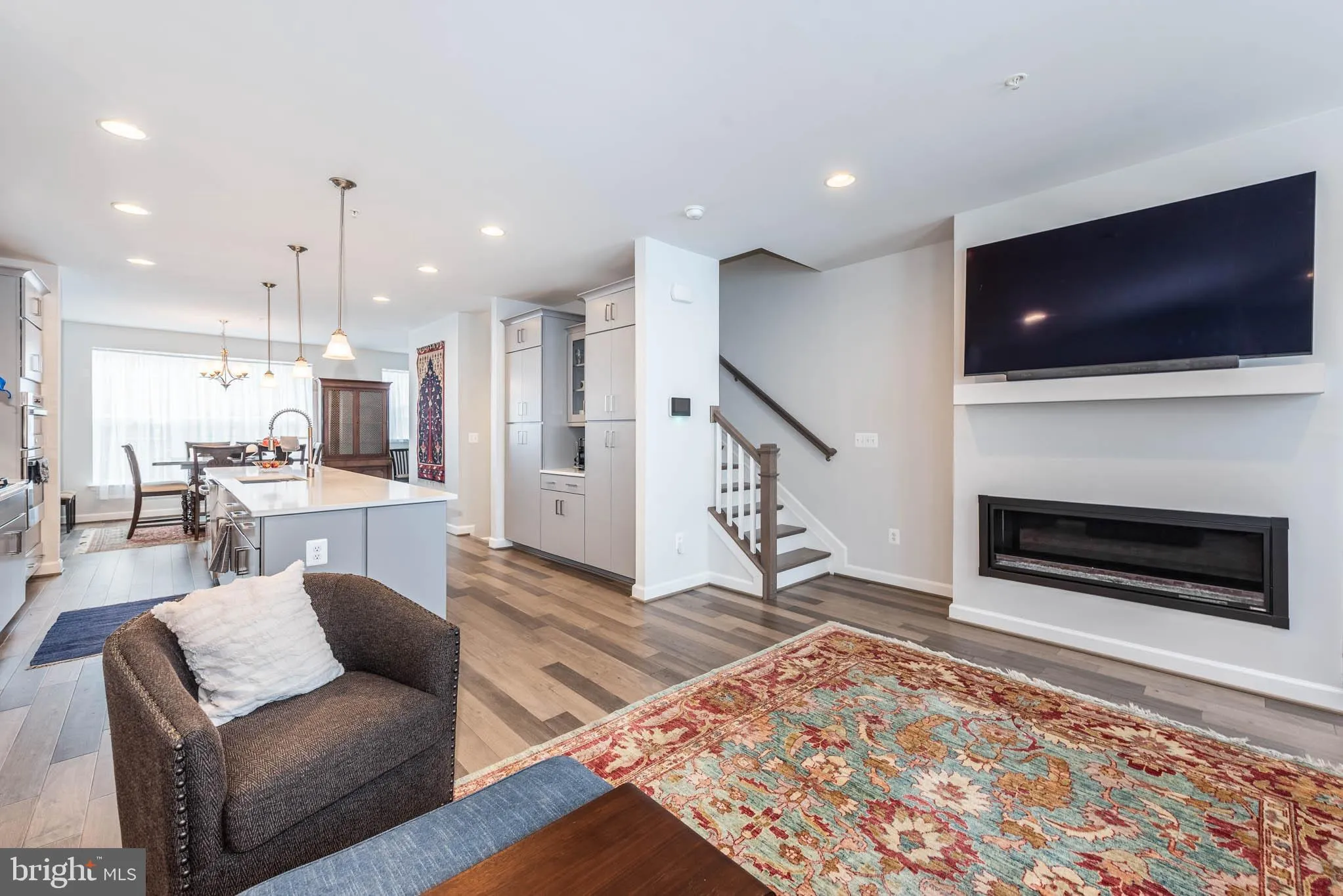 Oxon Hill, Maryland 20745, United States, 4 Bedrooms Bedrooms, ,5 BathroomsBathrooms,Residential,Active,150165