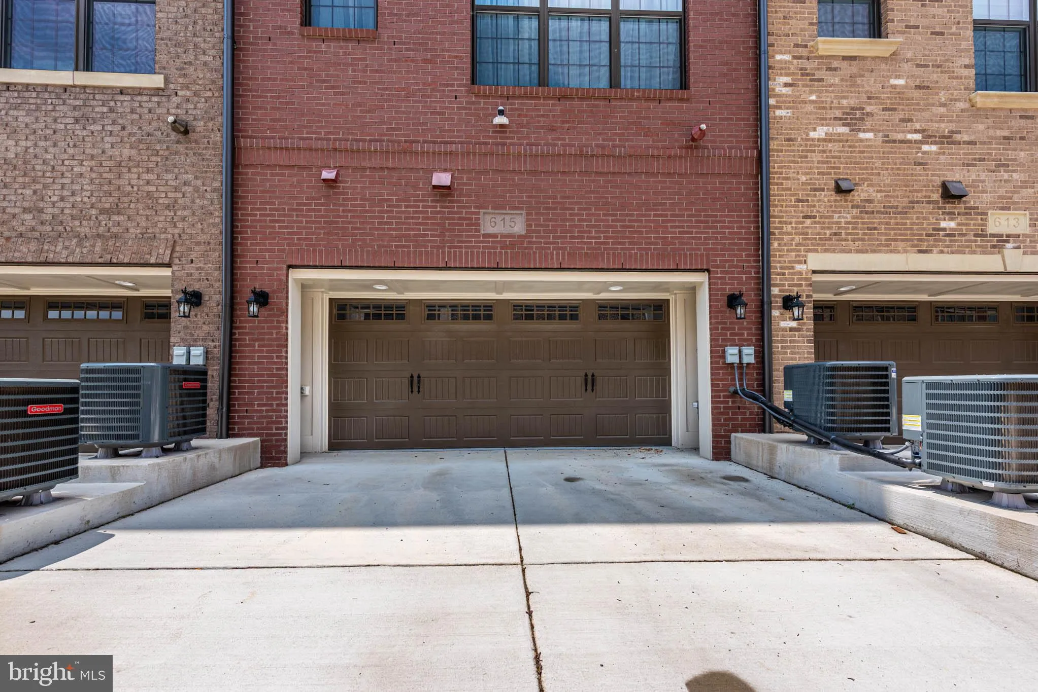 Oxon Hill, Maryland 20745, United States, 4 Bedrooms Bedrooms, ,5 BathroomsBathrooms,Residential,Active,150165