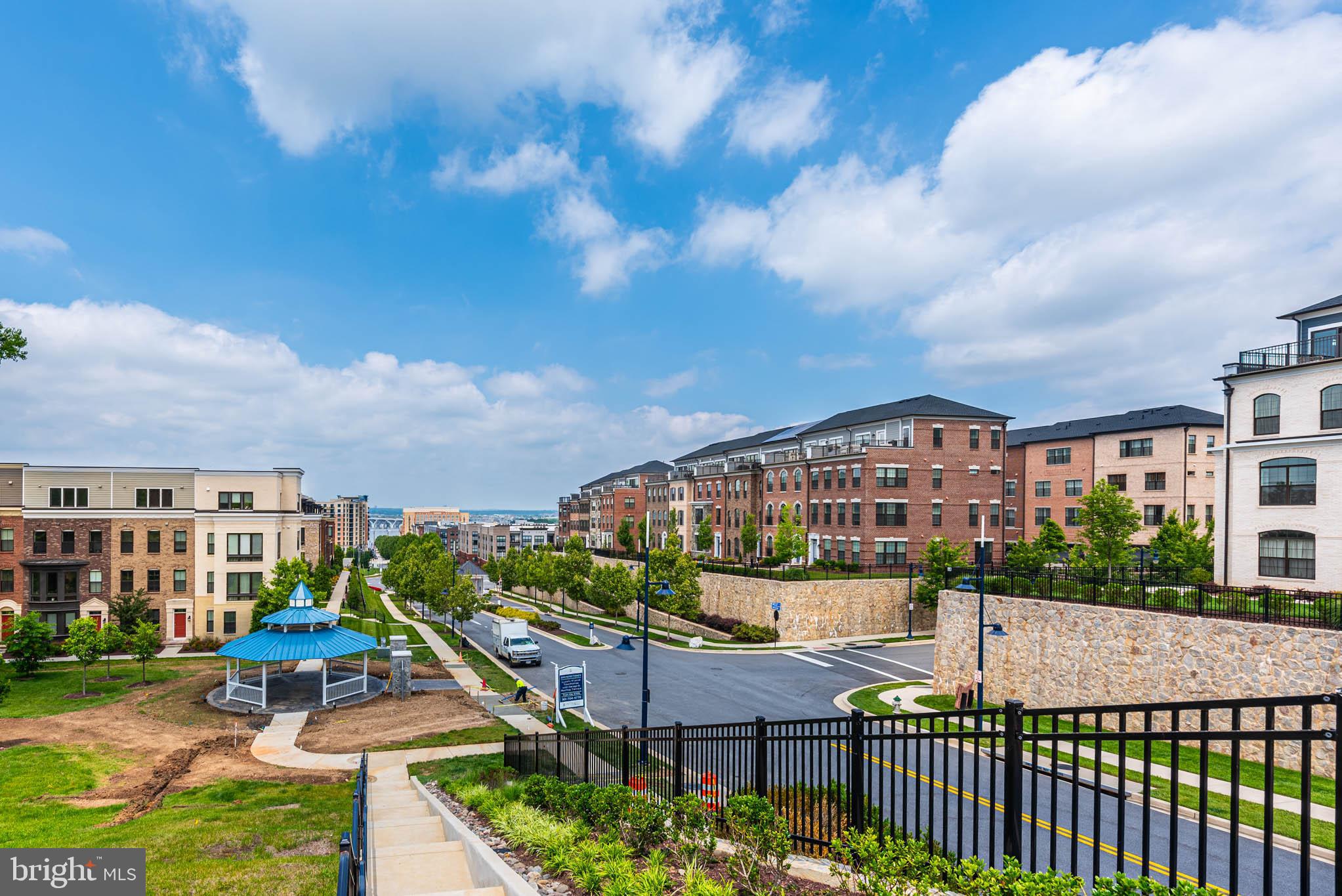 POTOMAC OVERLOOK AT NATIONAL HARBOR - Residential