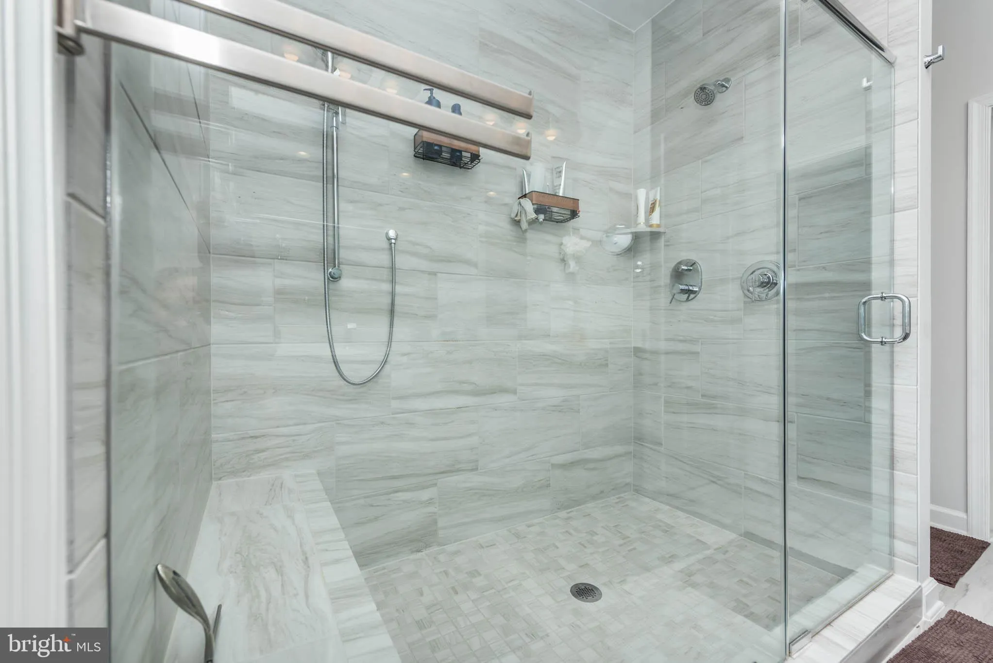 Oxon Hill, Maryland 20745, United States, 4 Bedrooms Bedrooms, ,5 BathroomsBathrooms,Residential,Active,150165