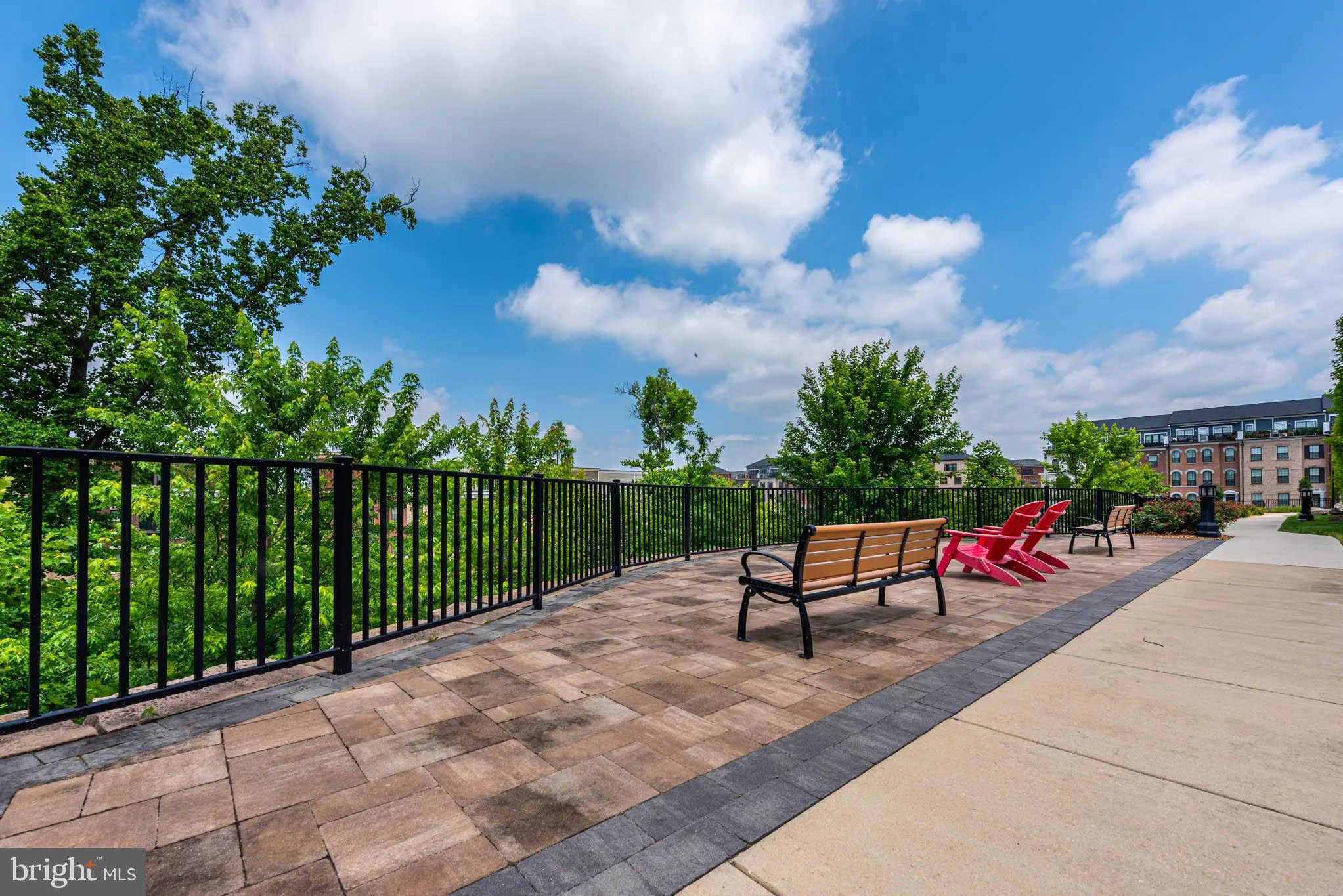 Oxon Hill, Maryland 20745, United States, 4 Bedrooms Bedrooms, ,5 BathroomsBathrooms,Residential,Active,150165