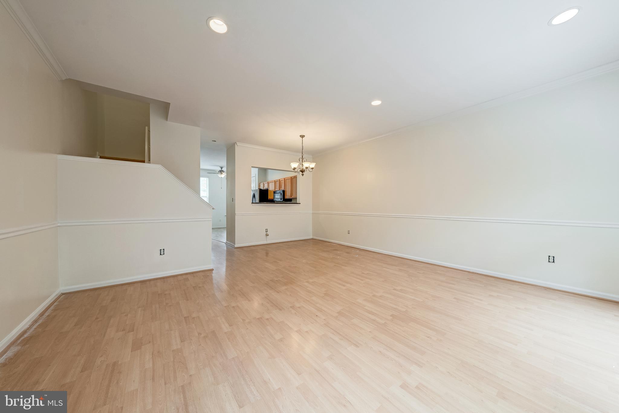 RESTON - Residential Lease