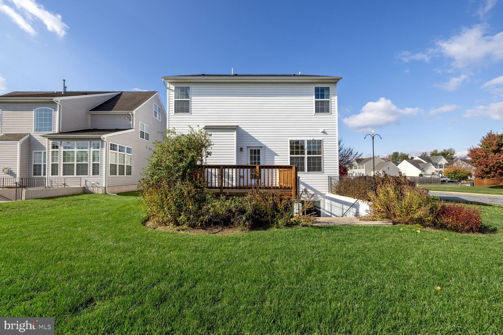 SUN MEADOW - Residential