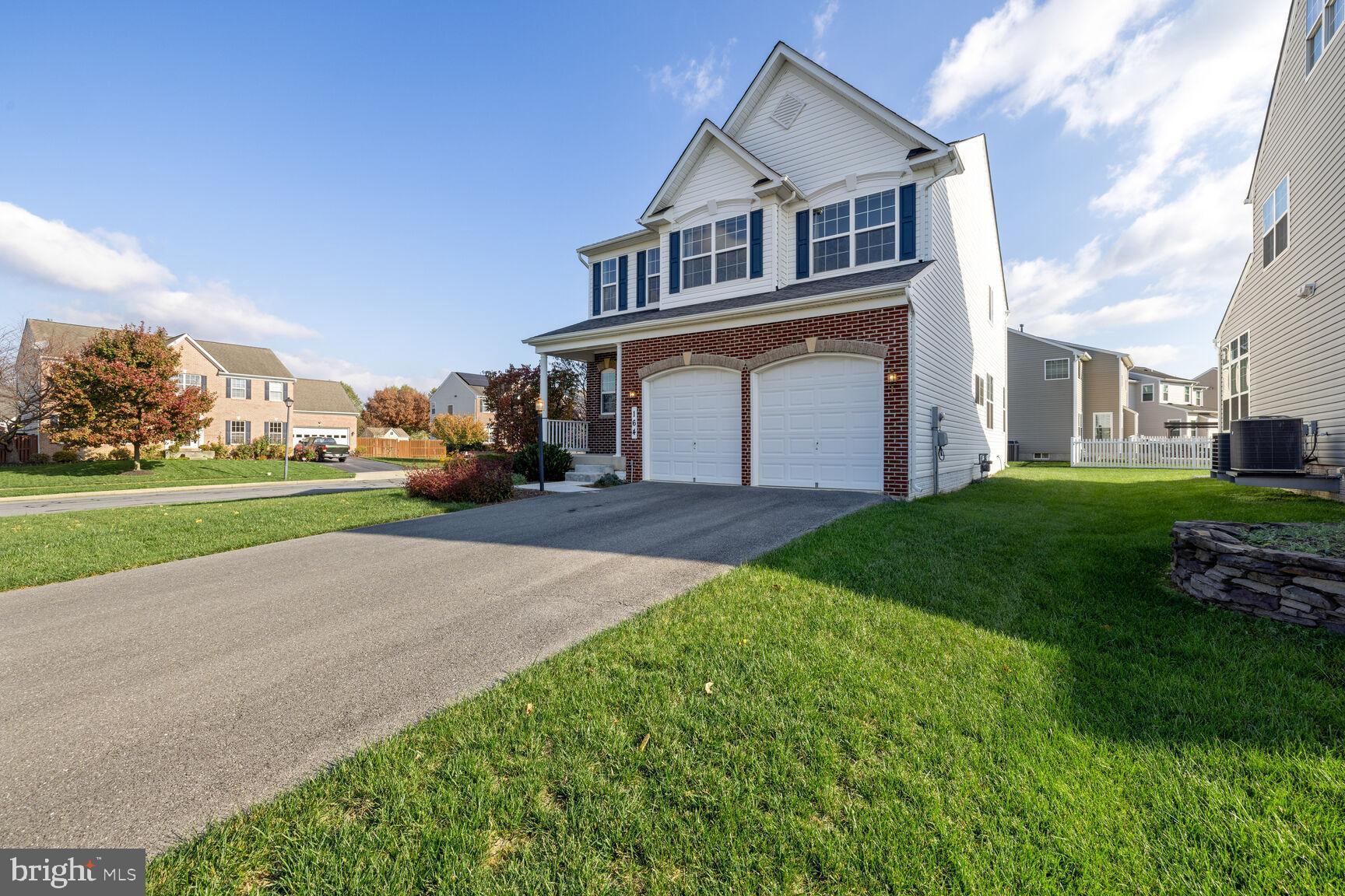 SUN MEADOW - Residential