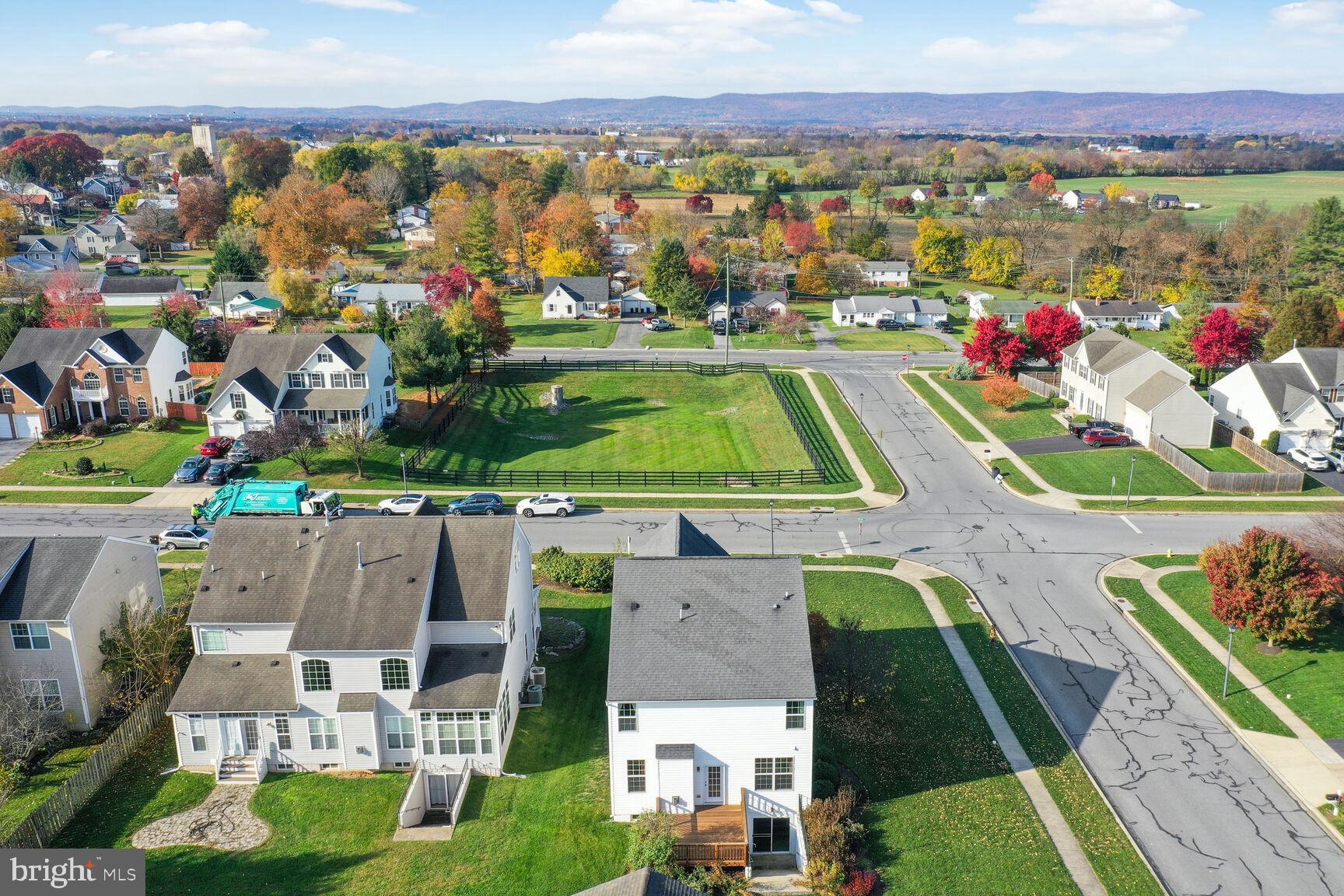 SUN MEADOW - Residential