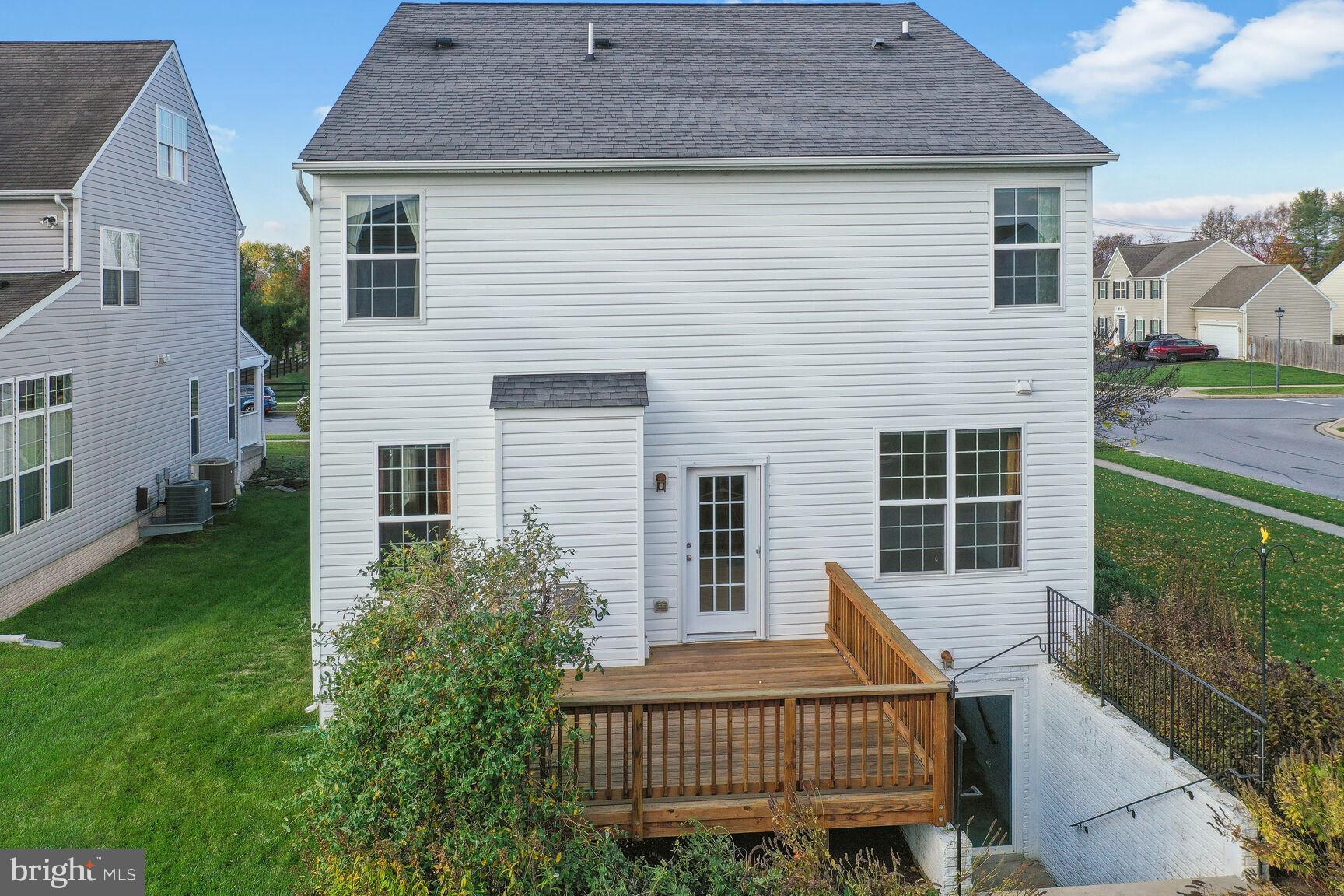 SUN MEADOW - Residential