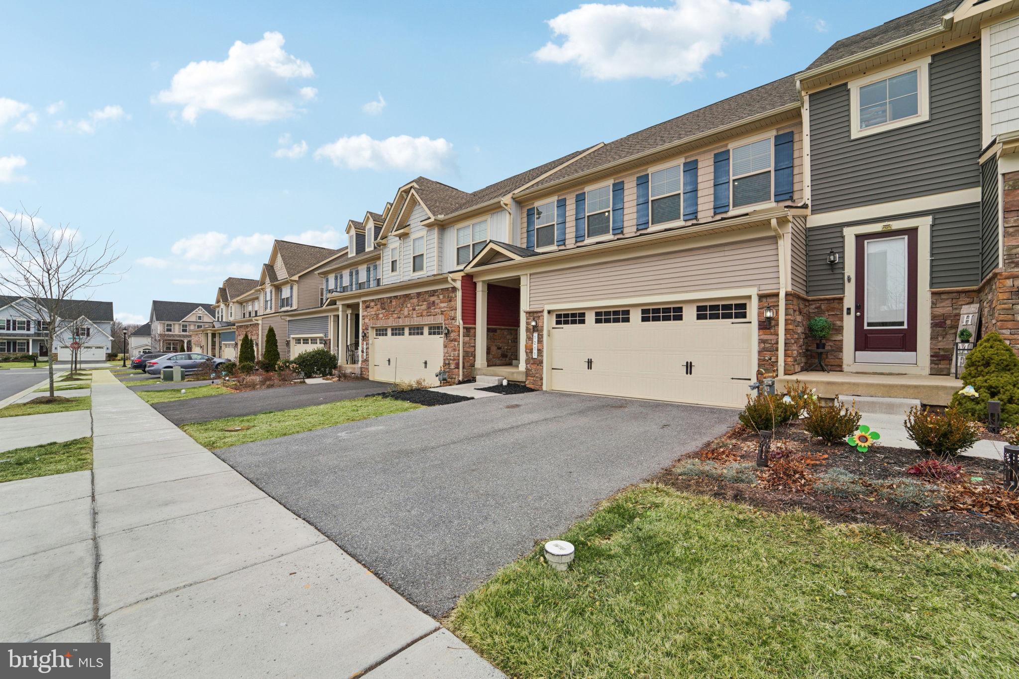 BRUNSWICK CROSSING - Residential