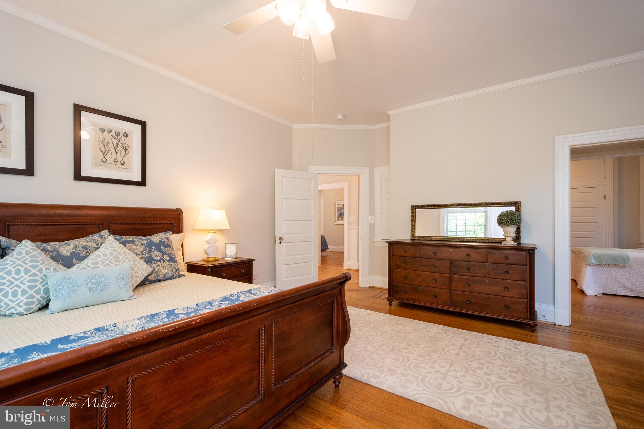 ROLAND PARK - Residential