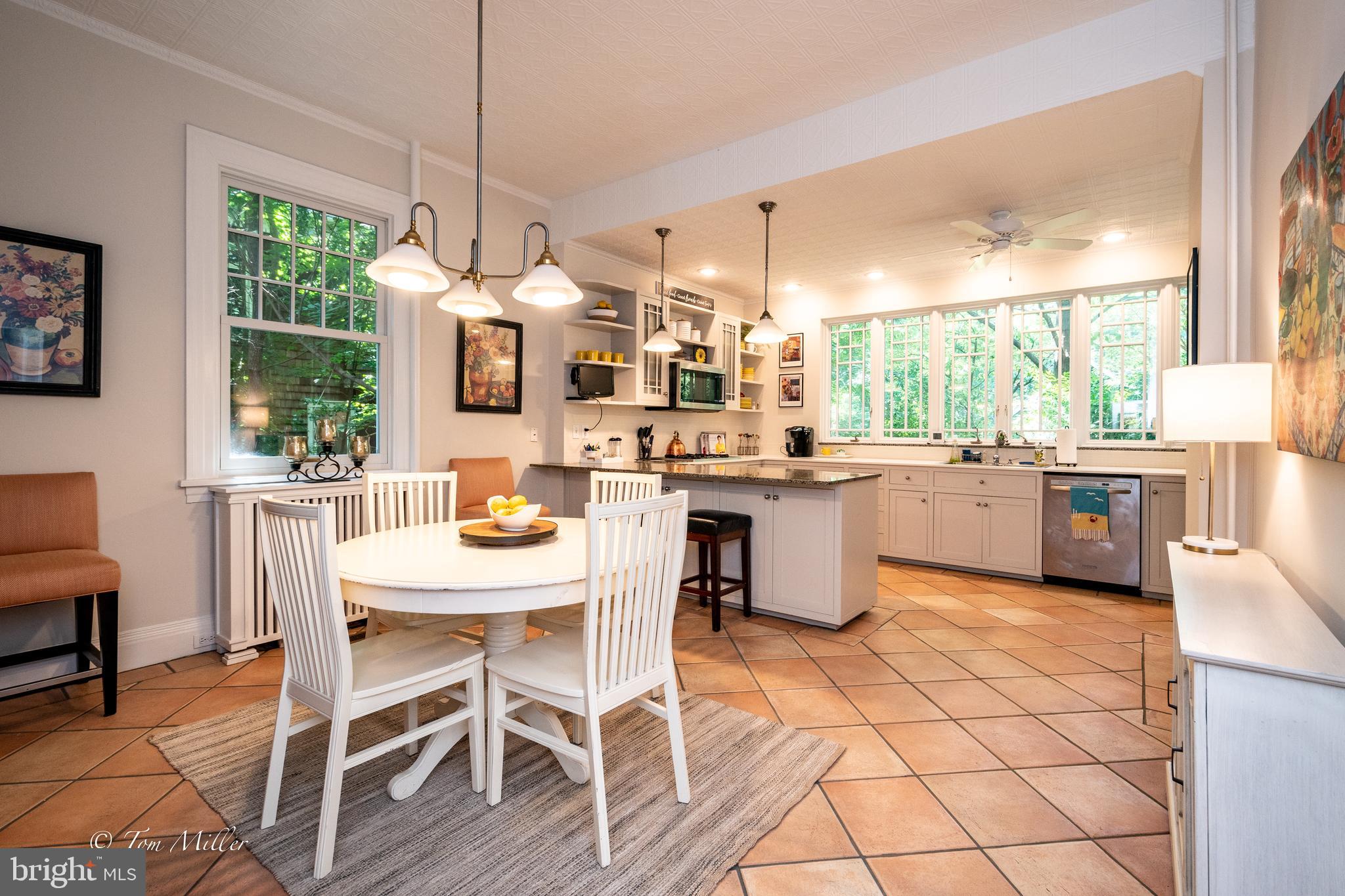 ROLAND PARK - Residential