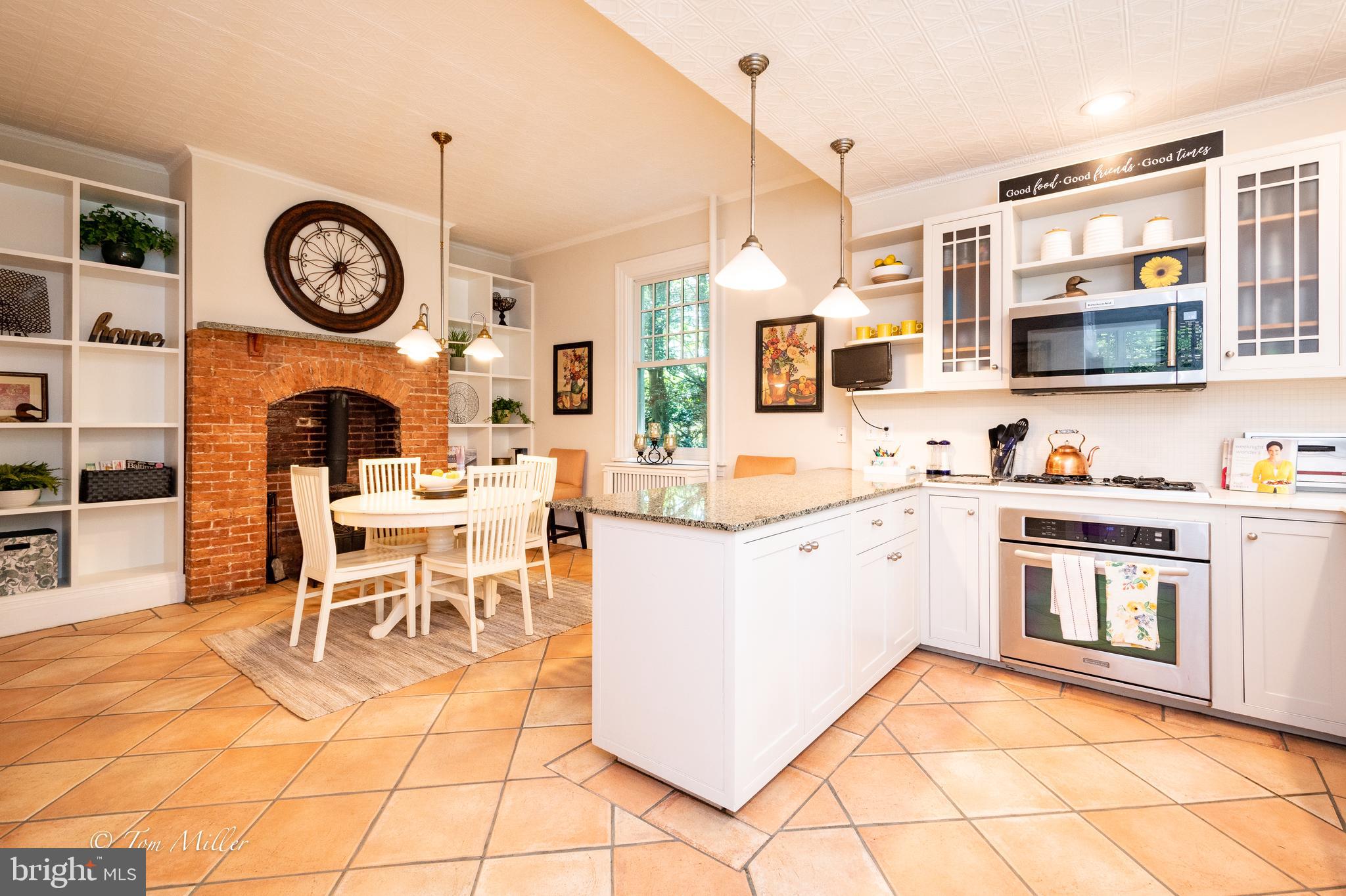 ROLAND PARK - Residential