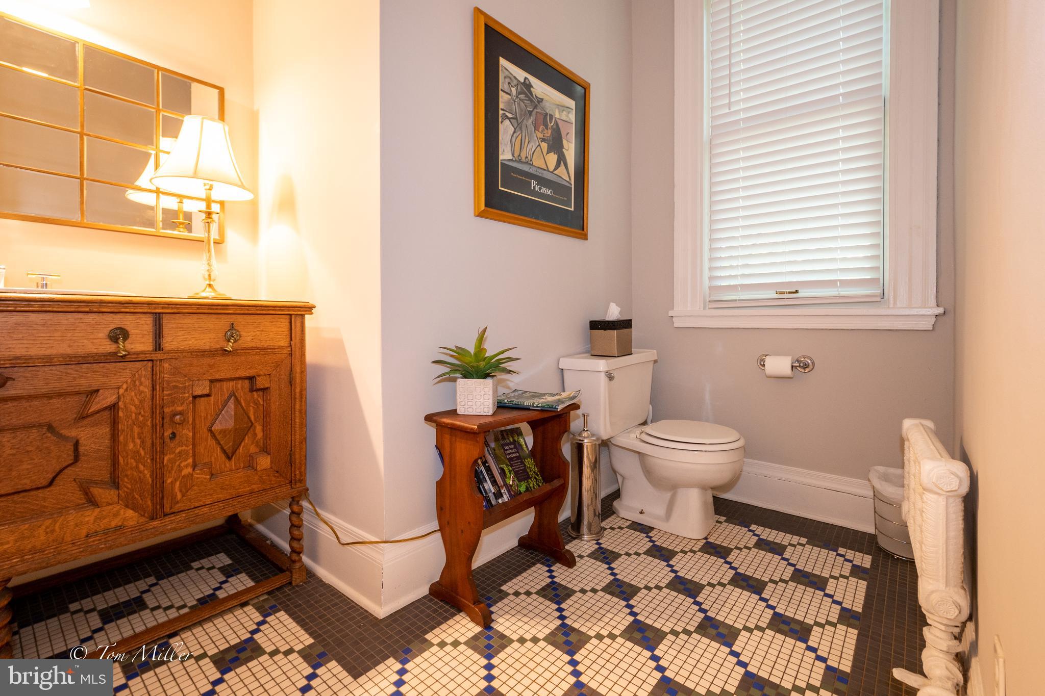 ROLAND PARK - Residential