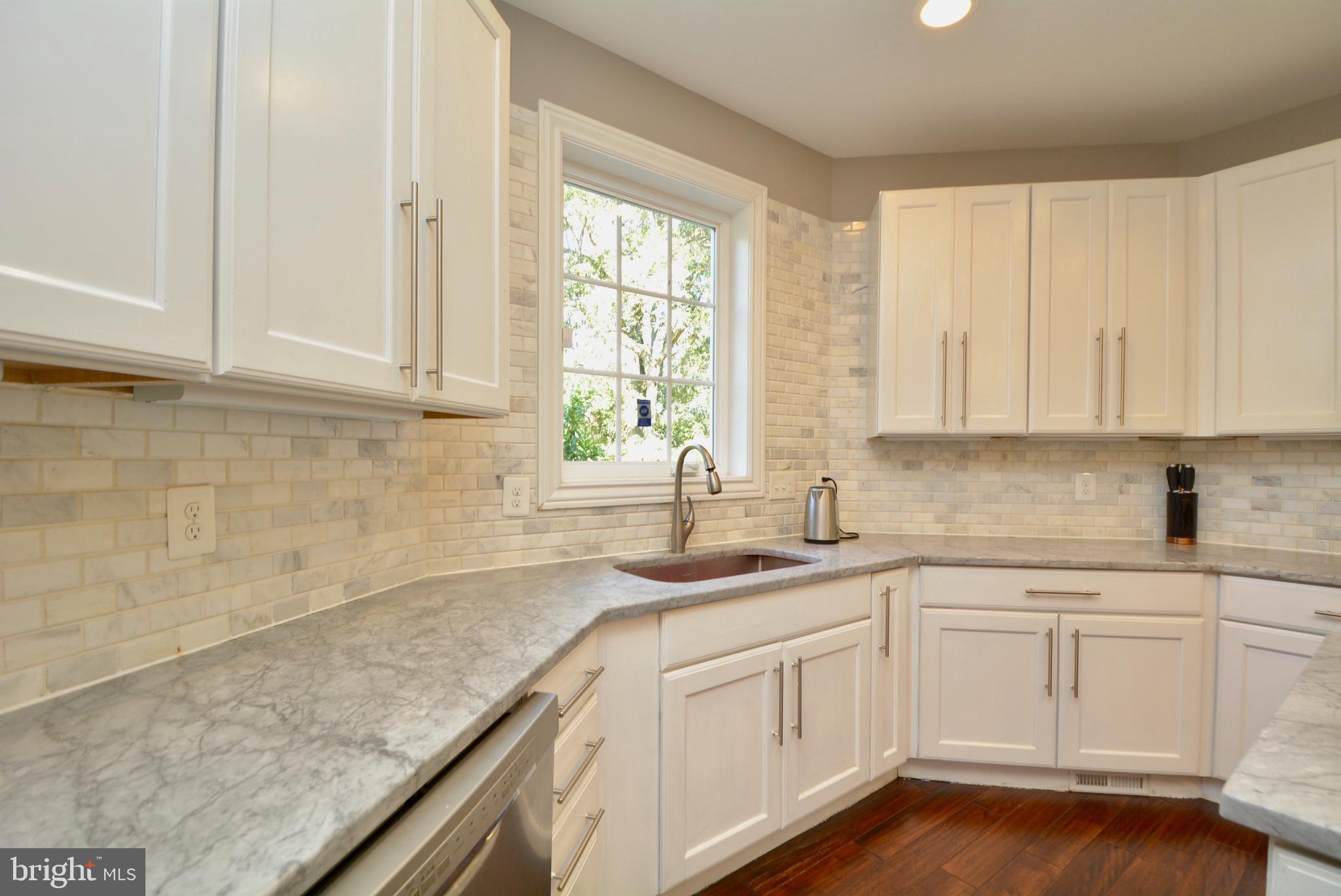 WINDSOR ESTATES - Residential