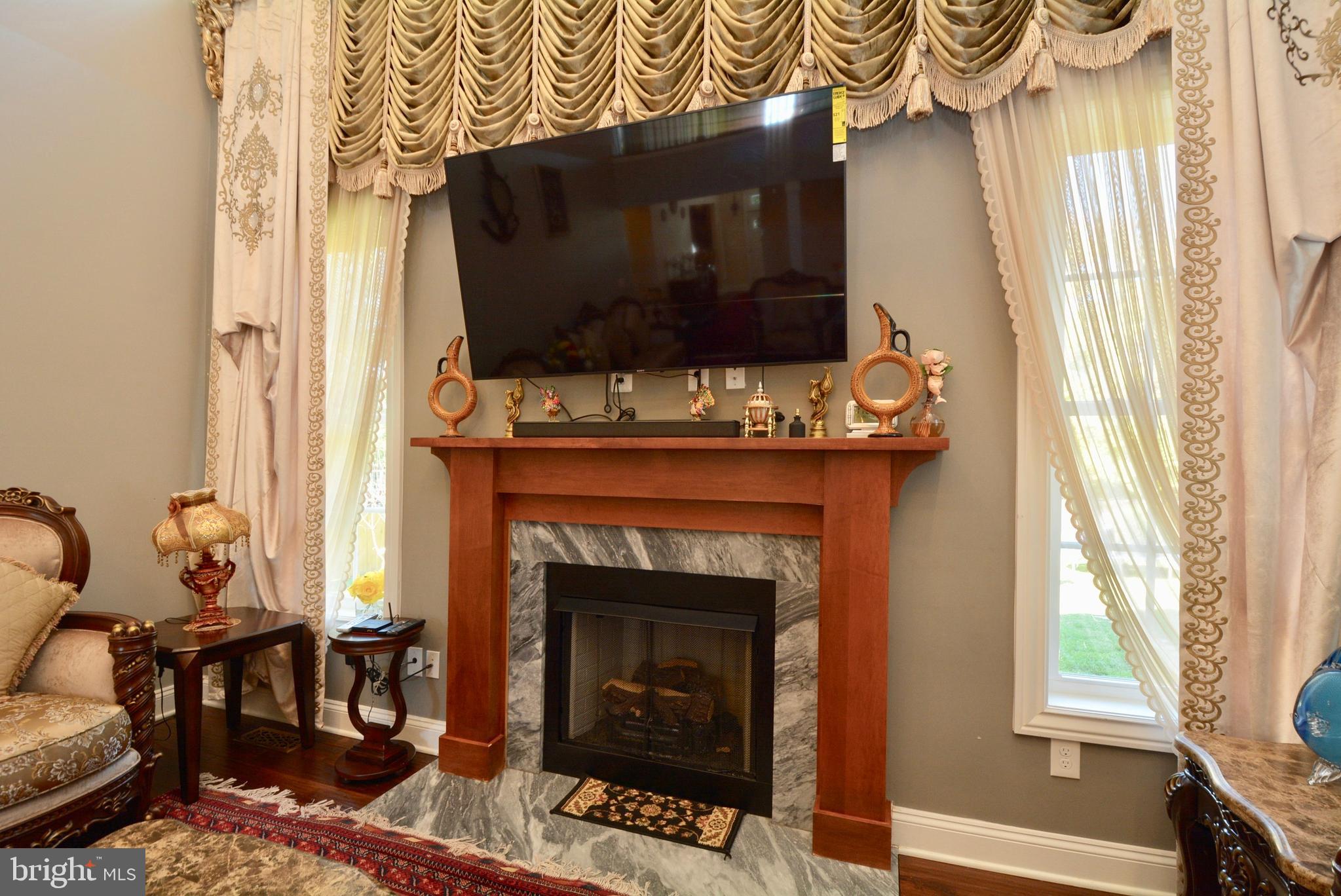 WINDSOR ESTATES - Residential