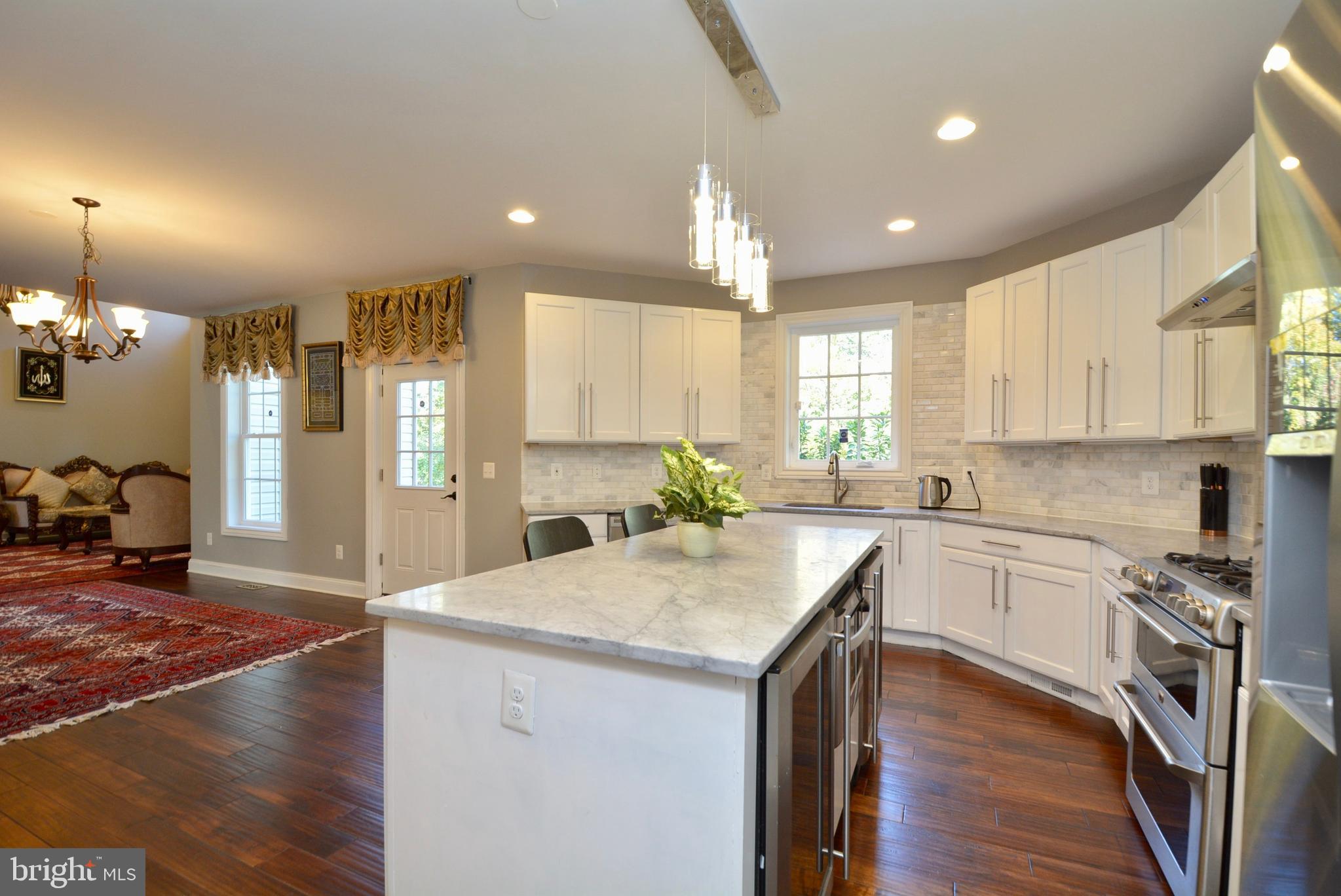 WINDSOR ESTATES - Residential