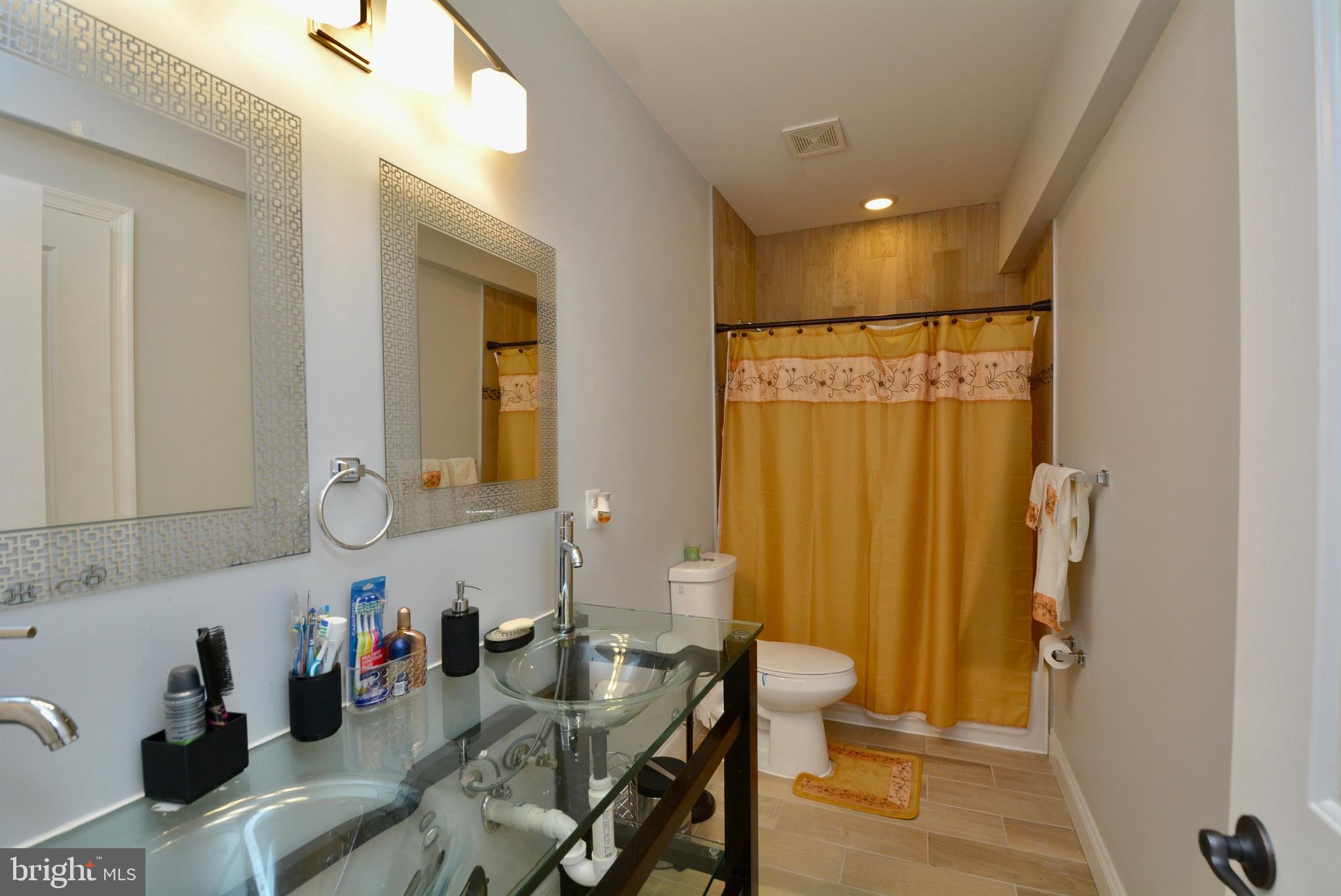 WINDSOR ESTATES - Residential