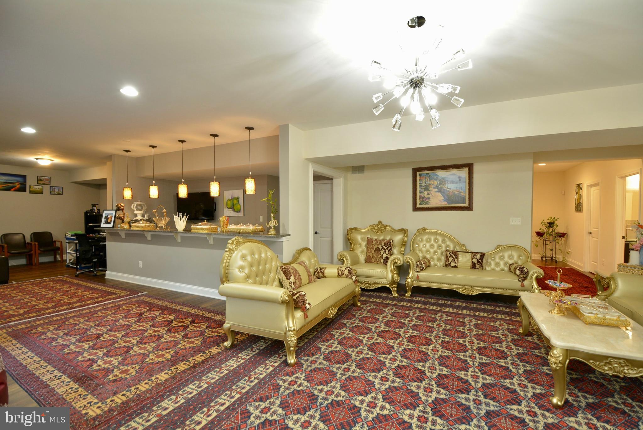 WINDSOR ESTATES - Residential