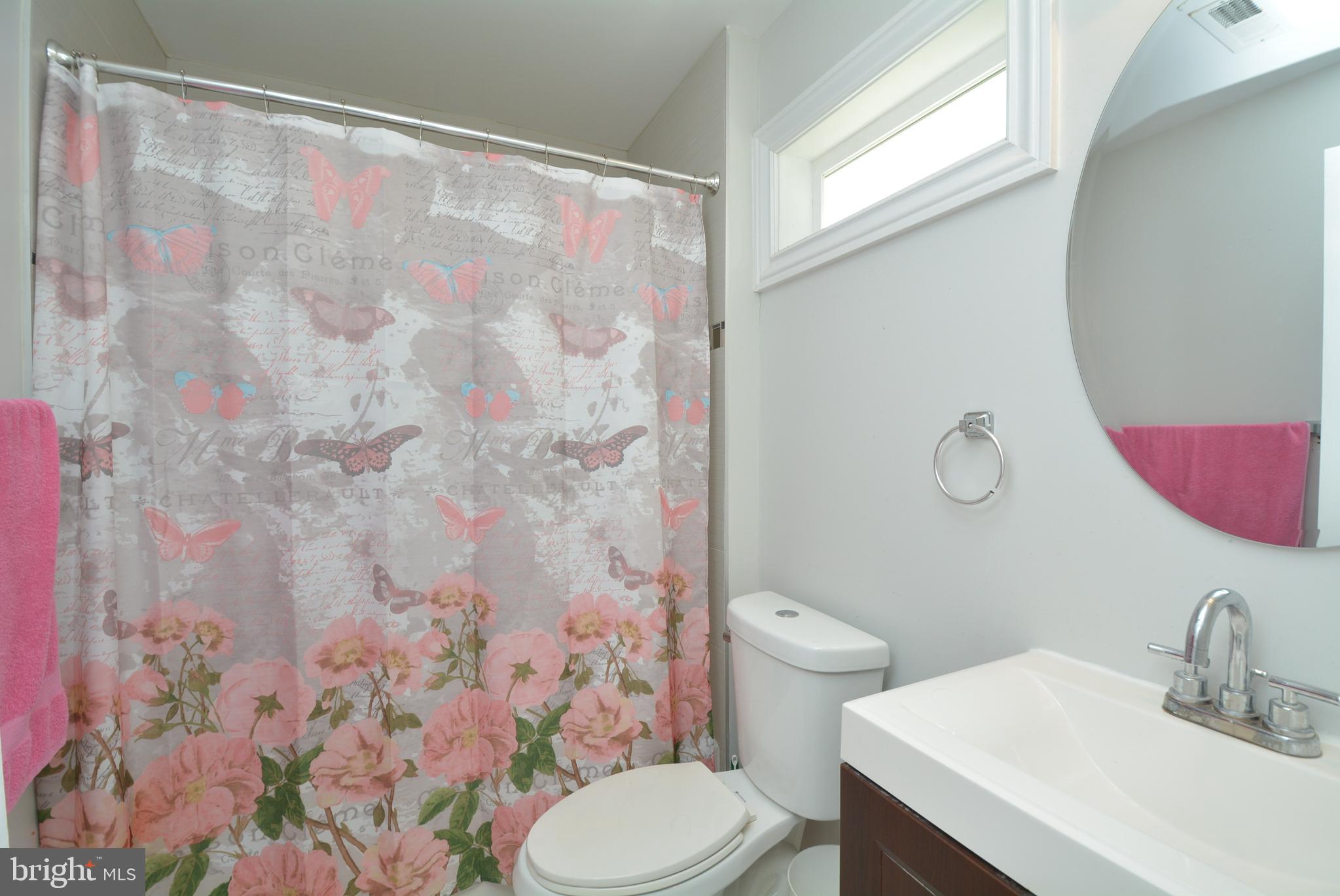 WINDSOR ESTATES - Residential