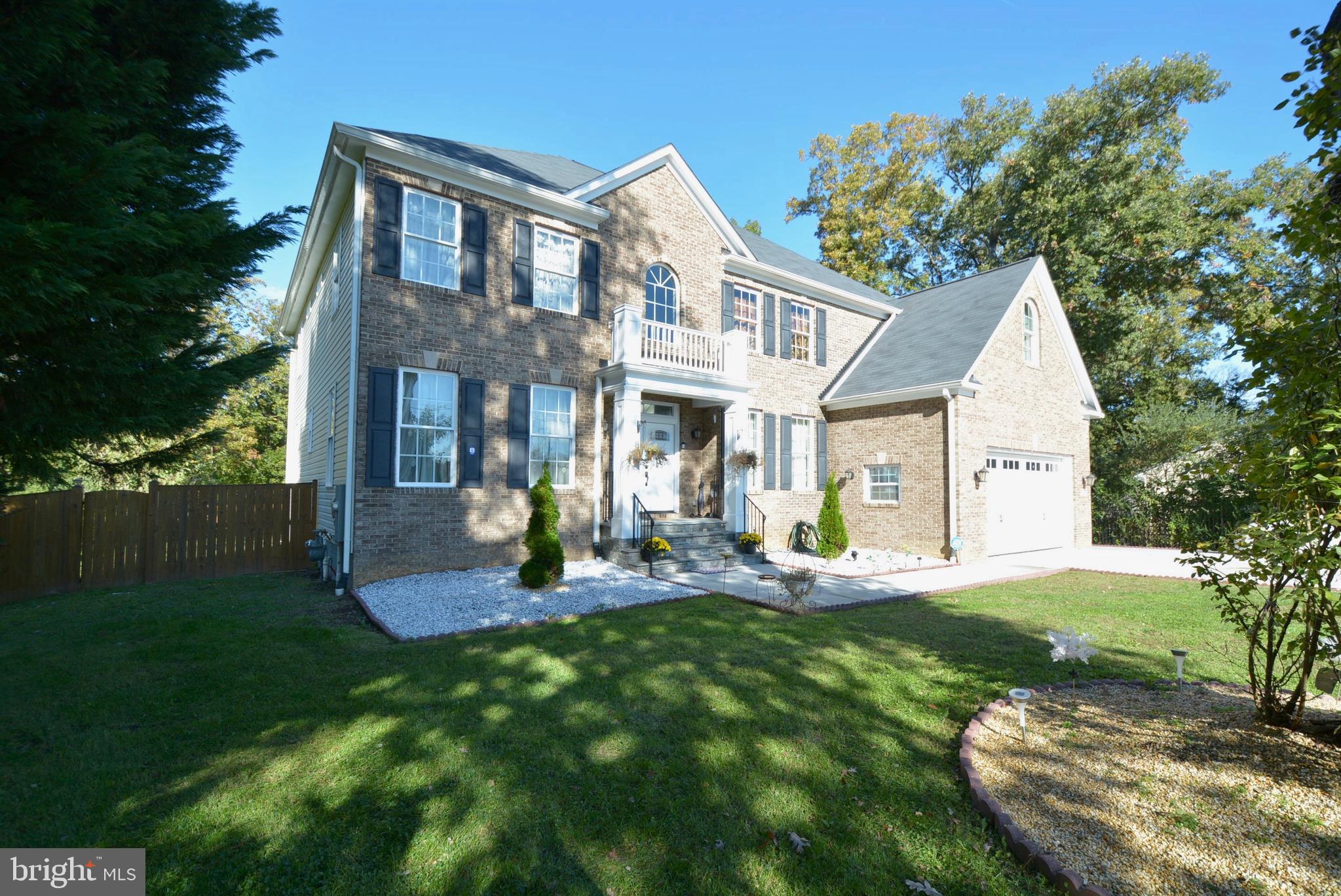 WINDSOR ESTATES - Residential