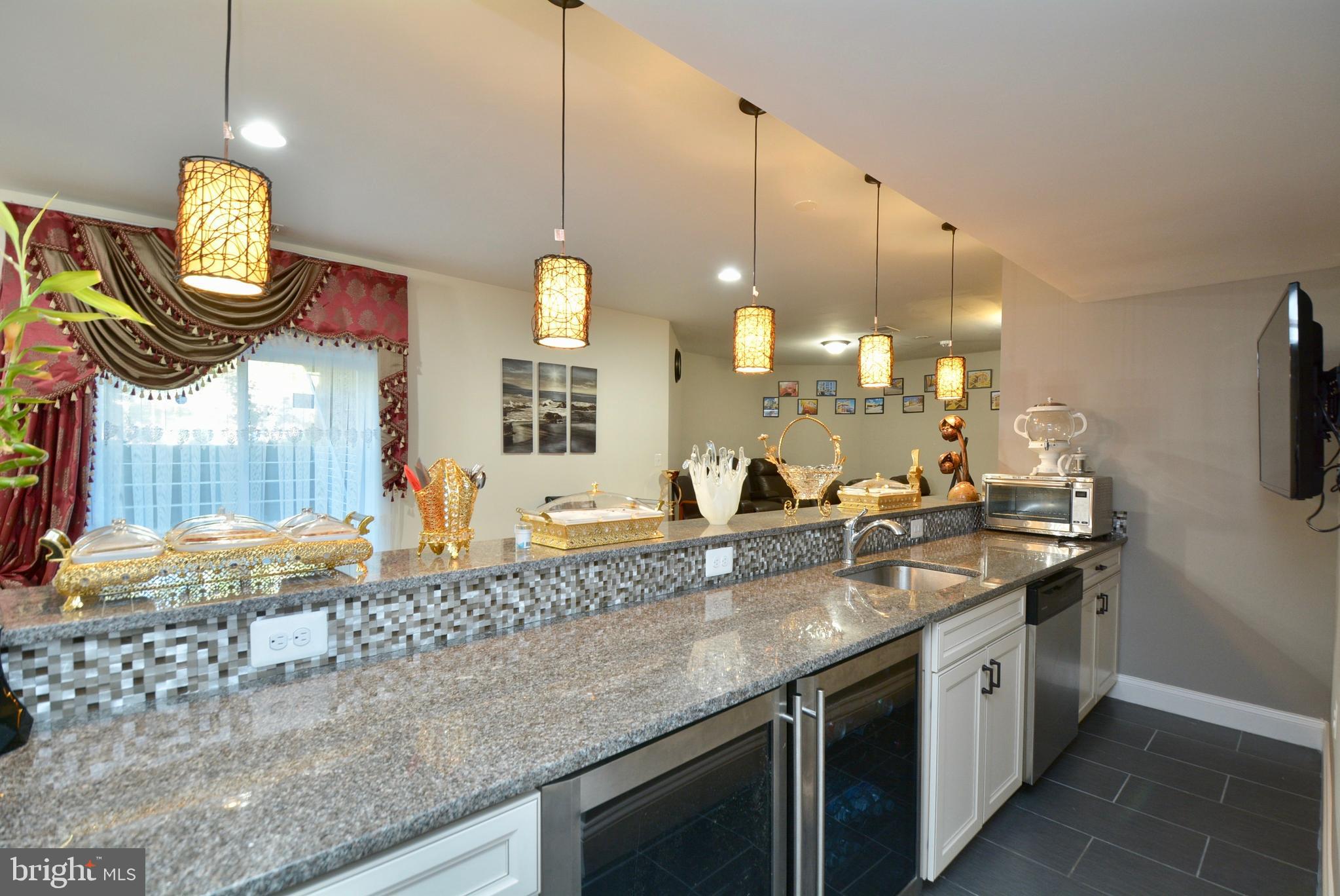 WINDSOR ESTATES - Residential