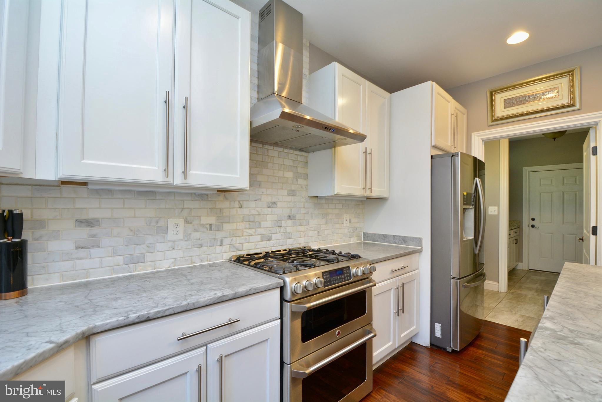 WINDSOR ESTATES - Residential