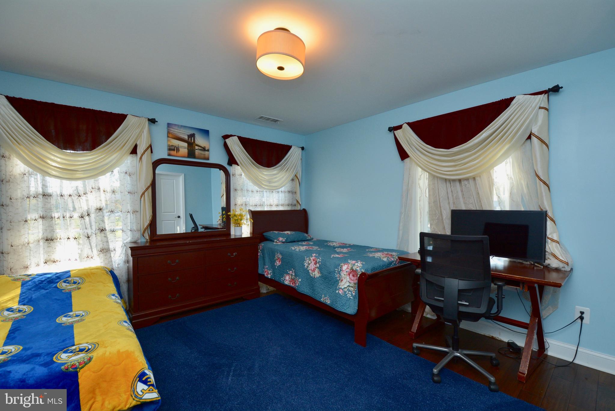 WINDSOR ESTATES - Residential