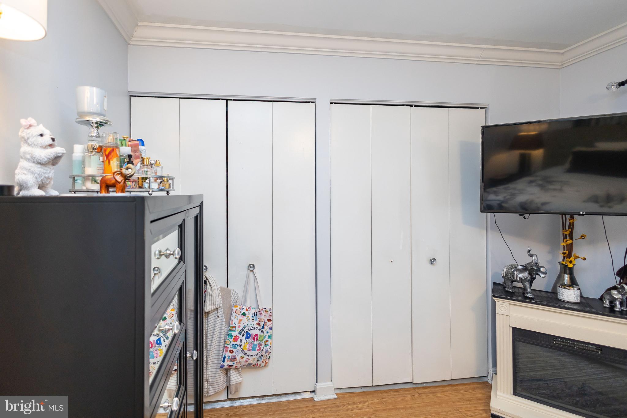 CHERRY HILL - Residential