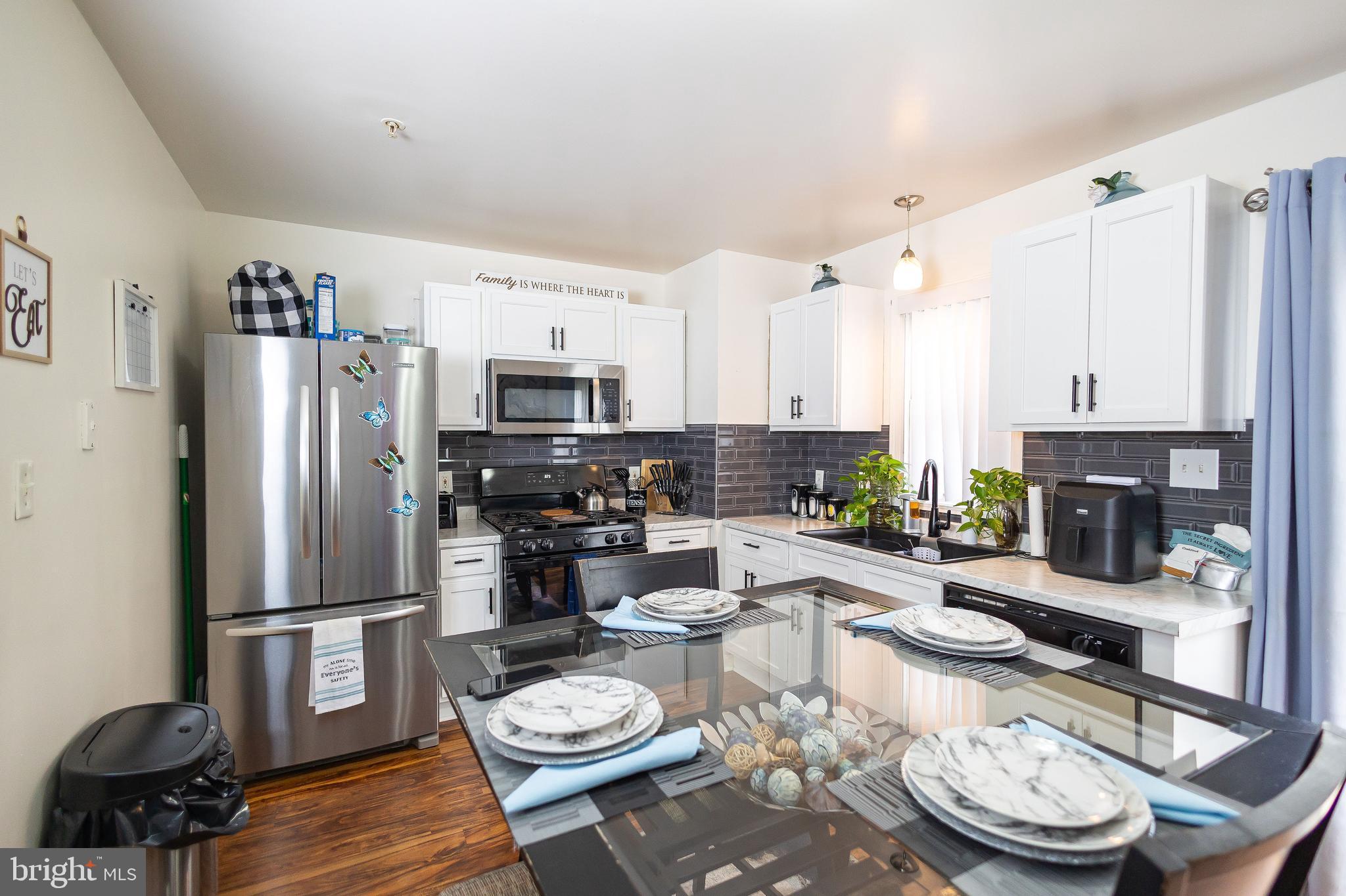 CHERRY HILL - Residential