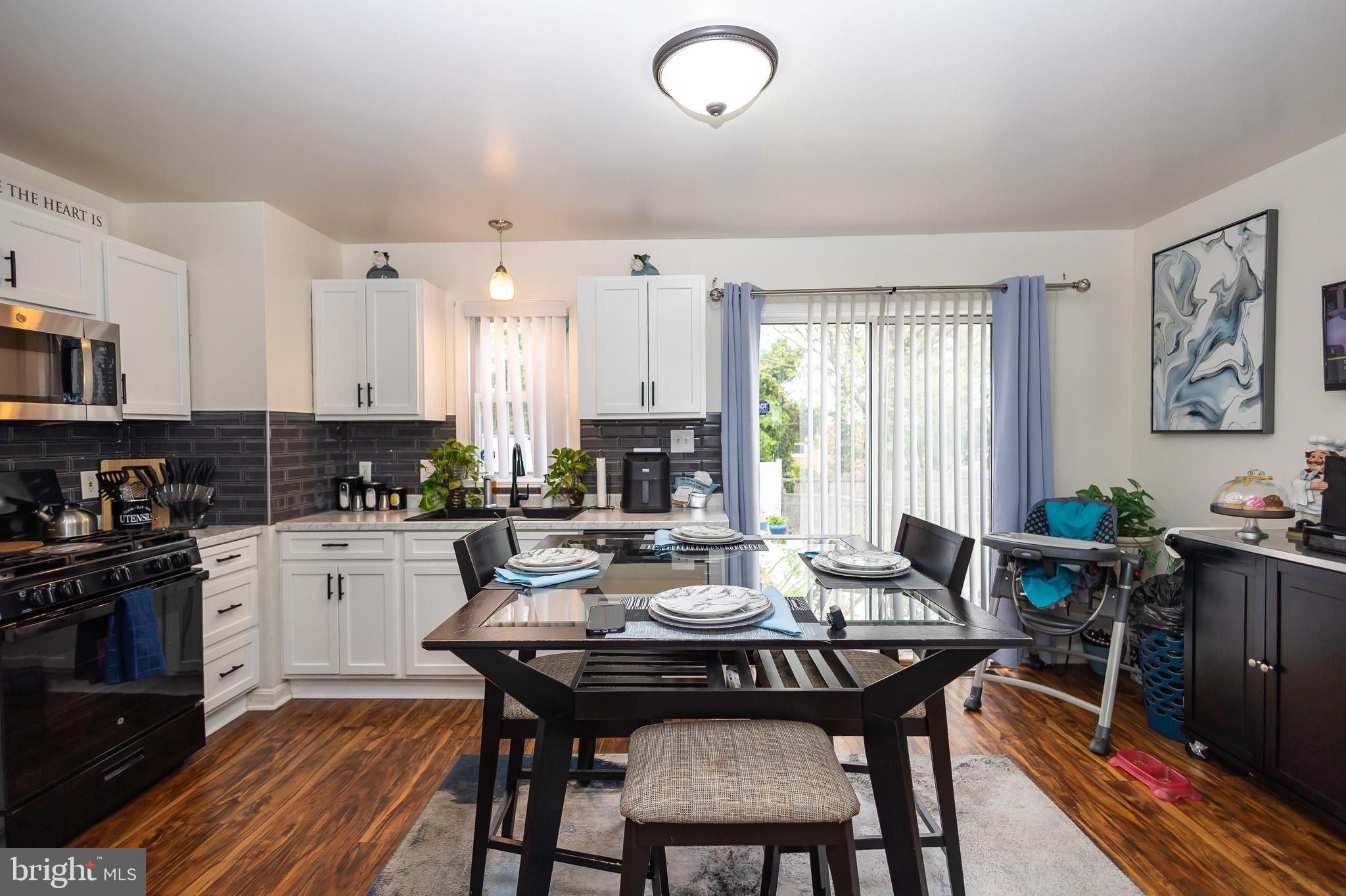 CHERRY HILL - Residential