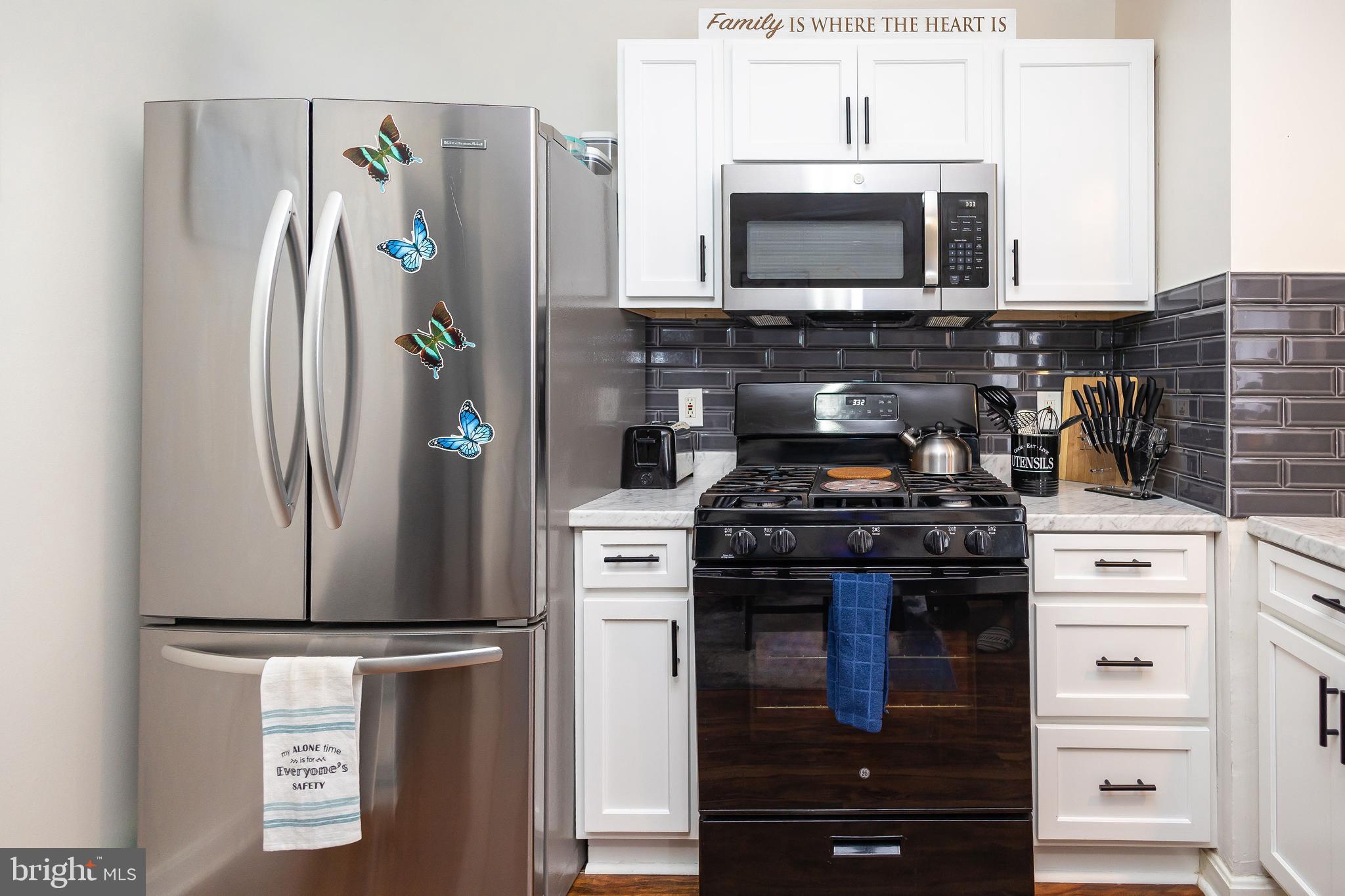 CHERRY HILL - Residential