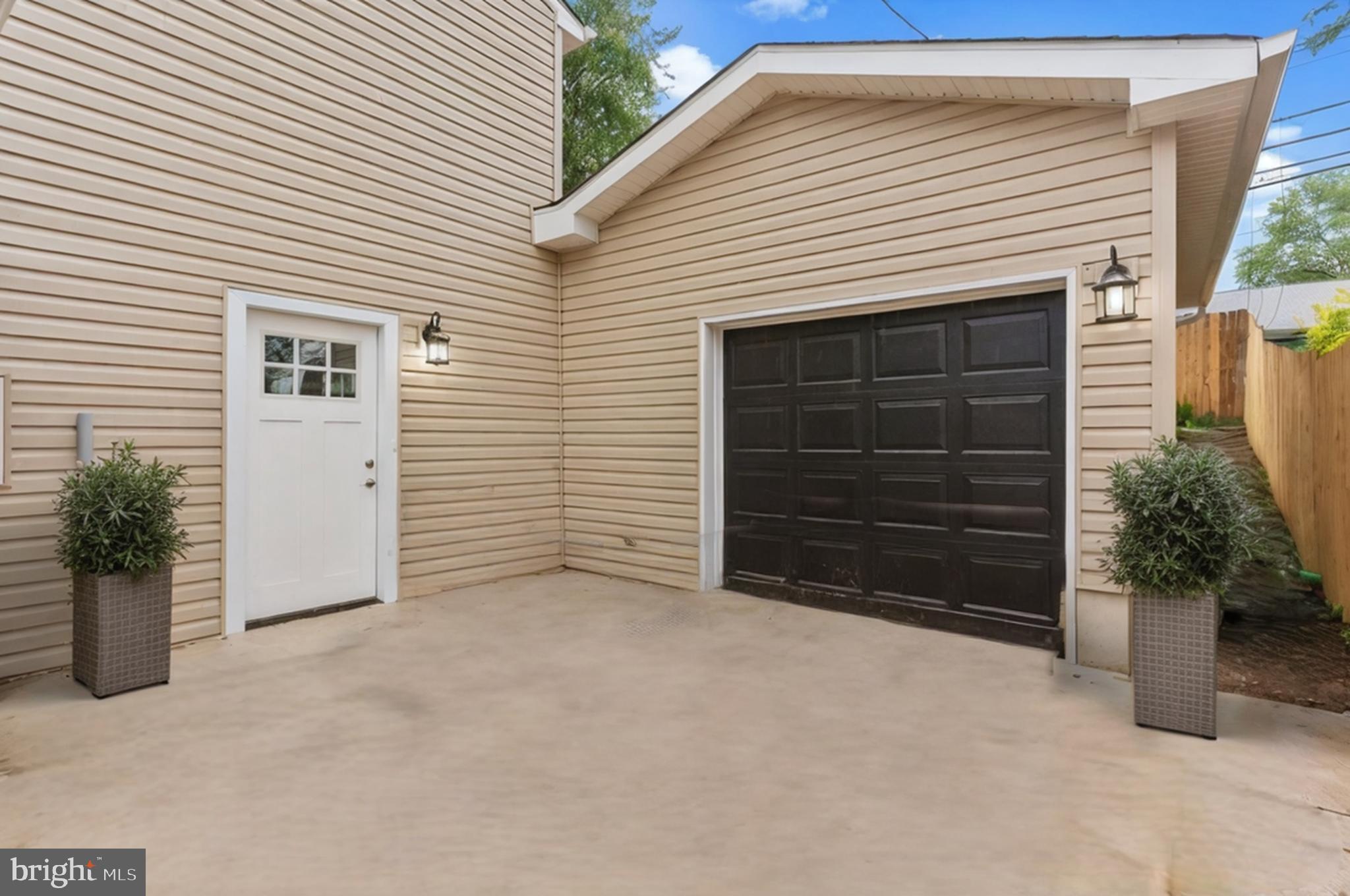 NON AVAILABLE - Residential