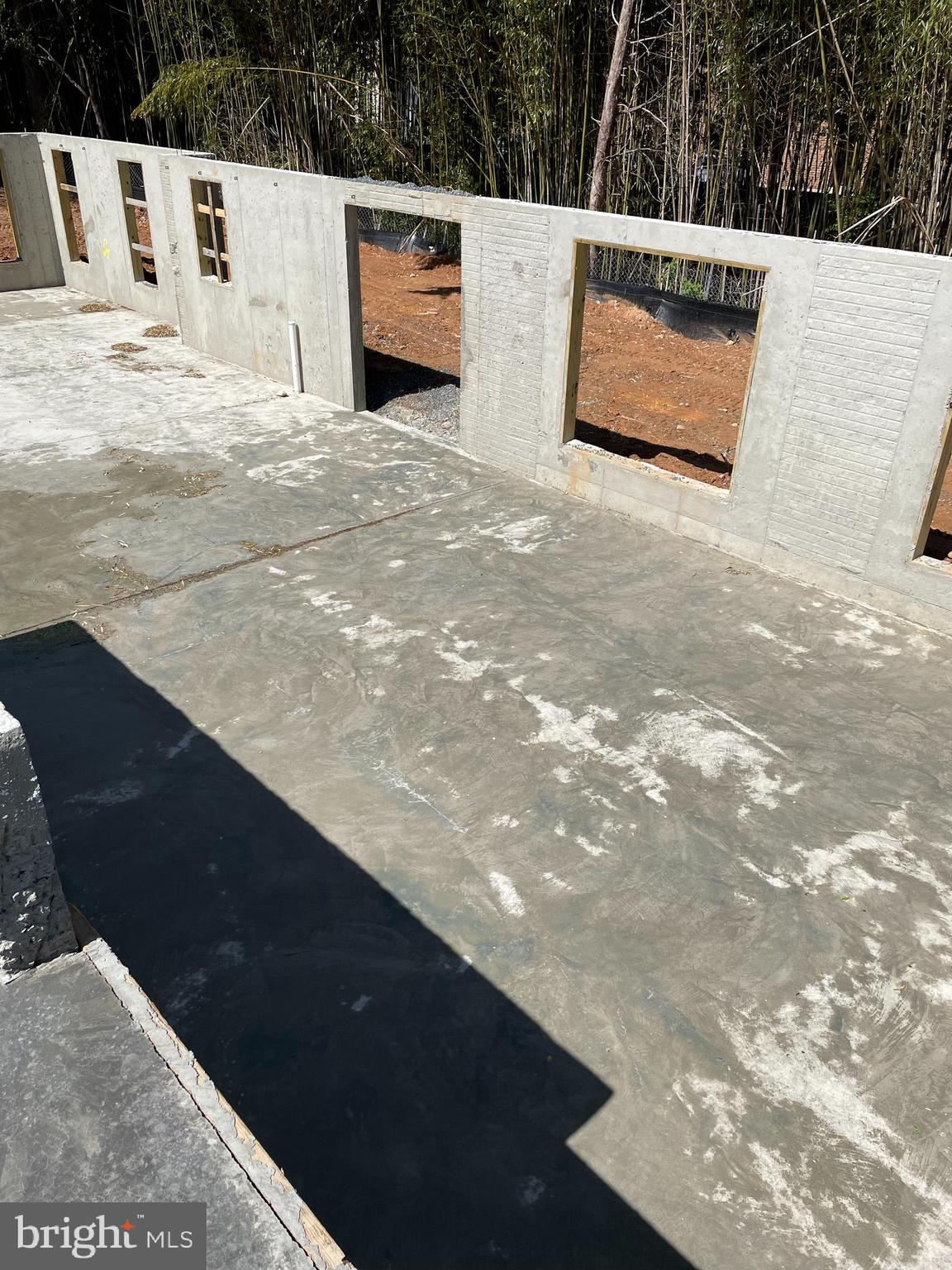 COURTHOUSE SQUARE - Residential