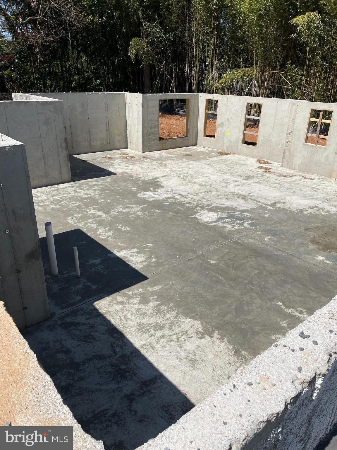 COURTHOUSE SQUARE - Residential