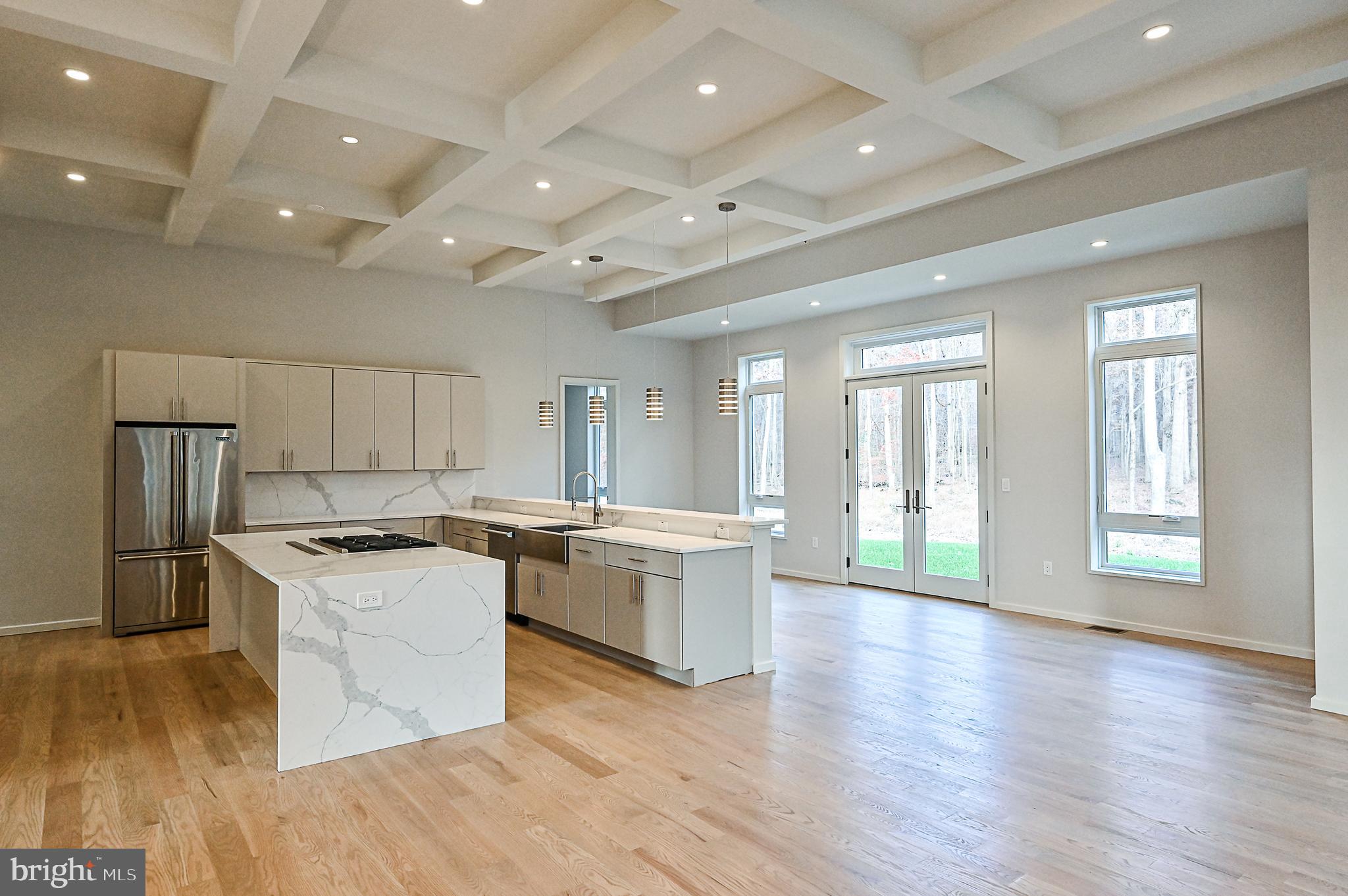 COURTHOUSE SQUARE - Residential