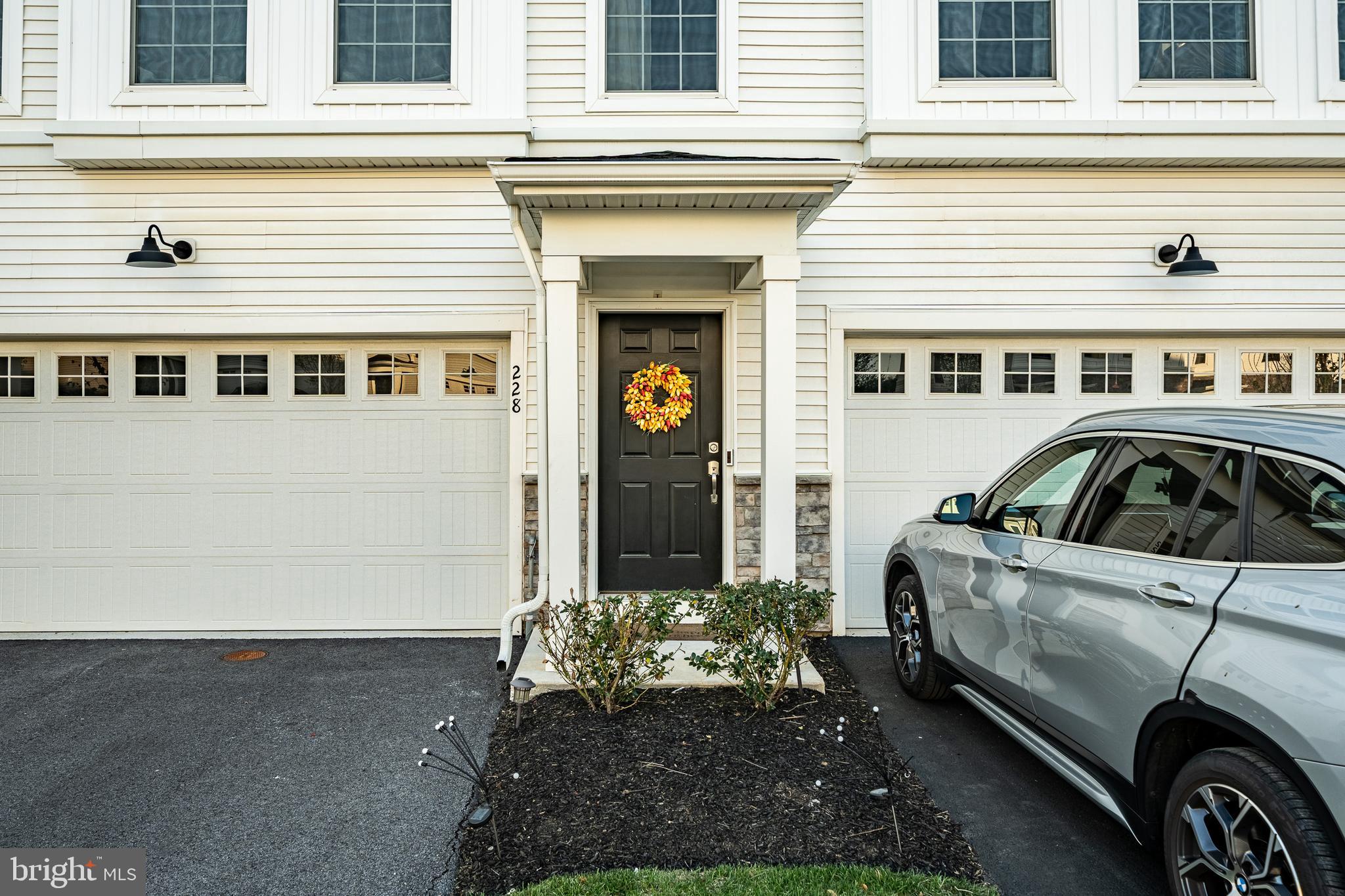 228 RED LEAF LANE