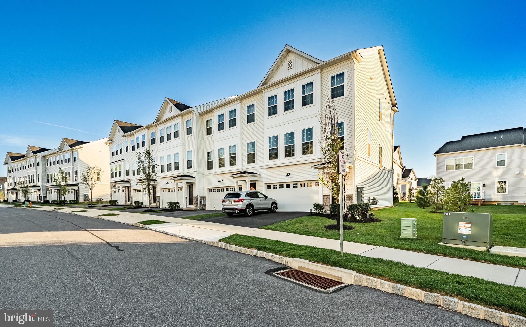 228 RED LEAF LANE