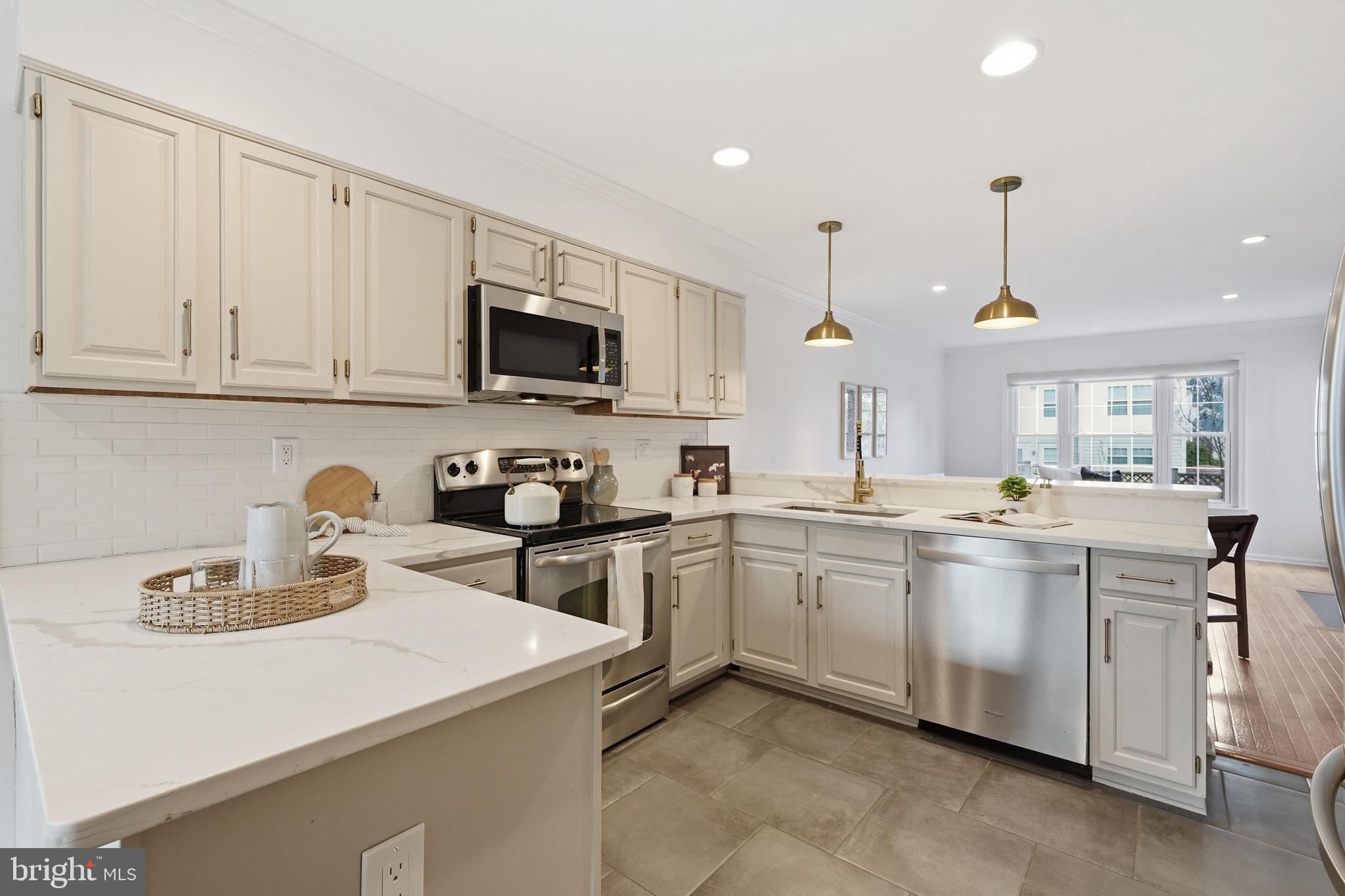 GABLE FIELD - Residential