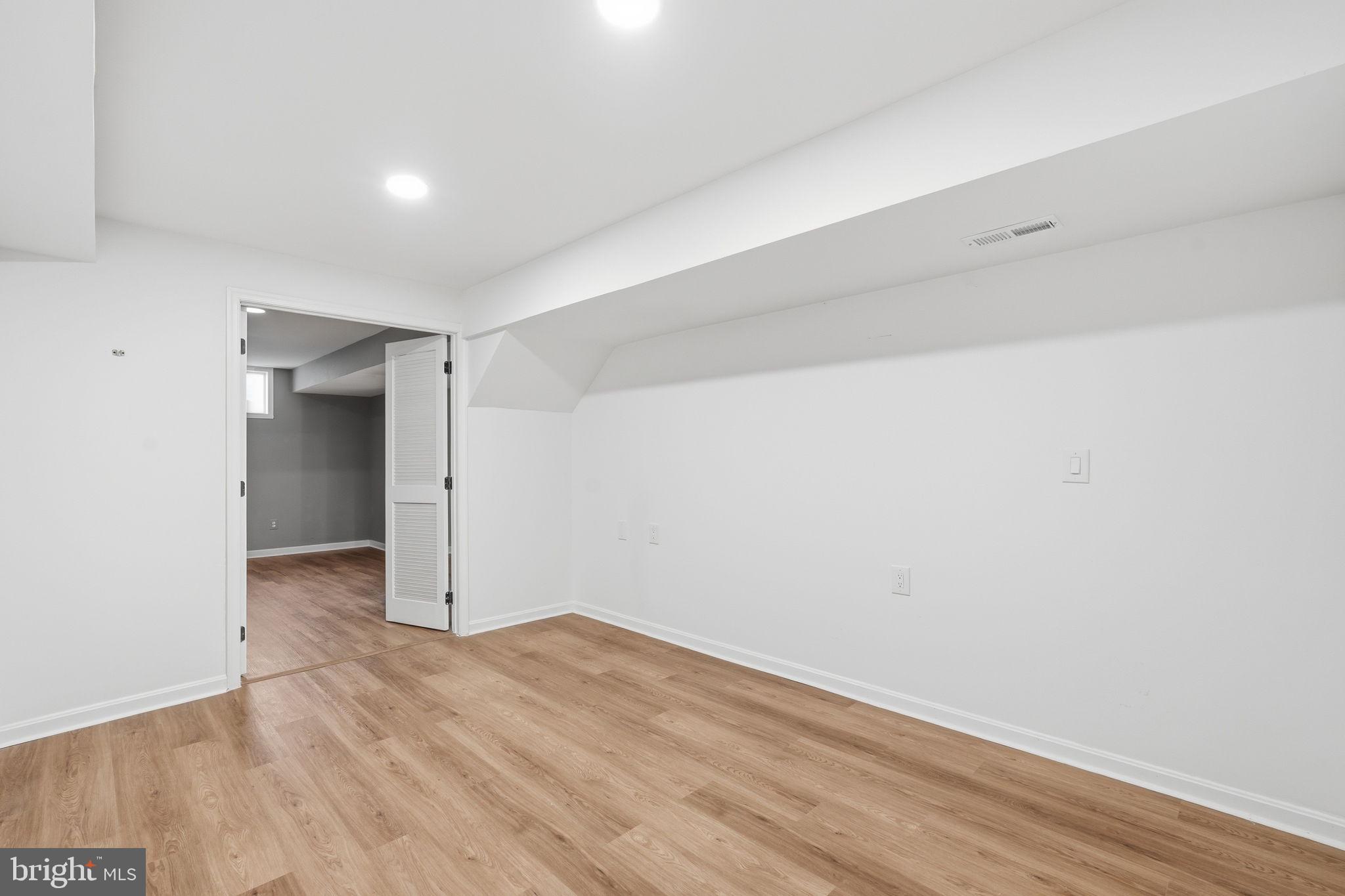 GABLE FIELD - Residential