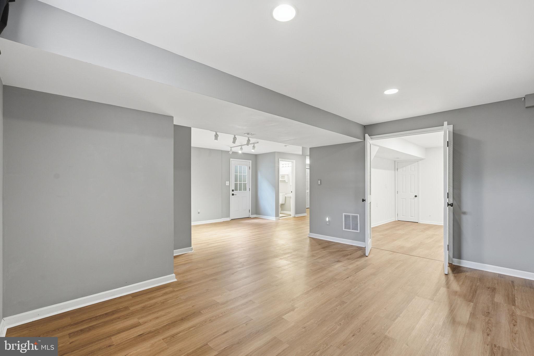 GABLE FIELD - Residential