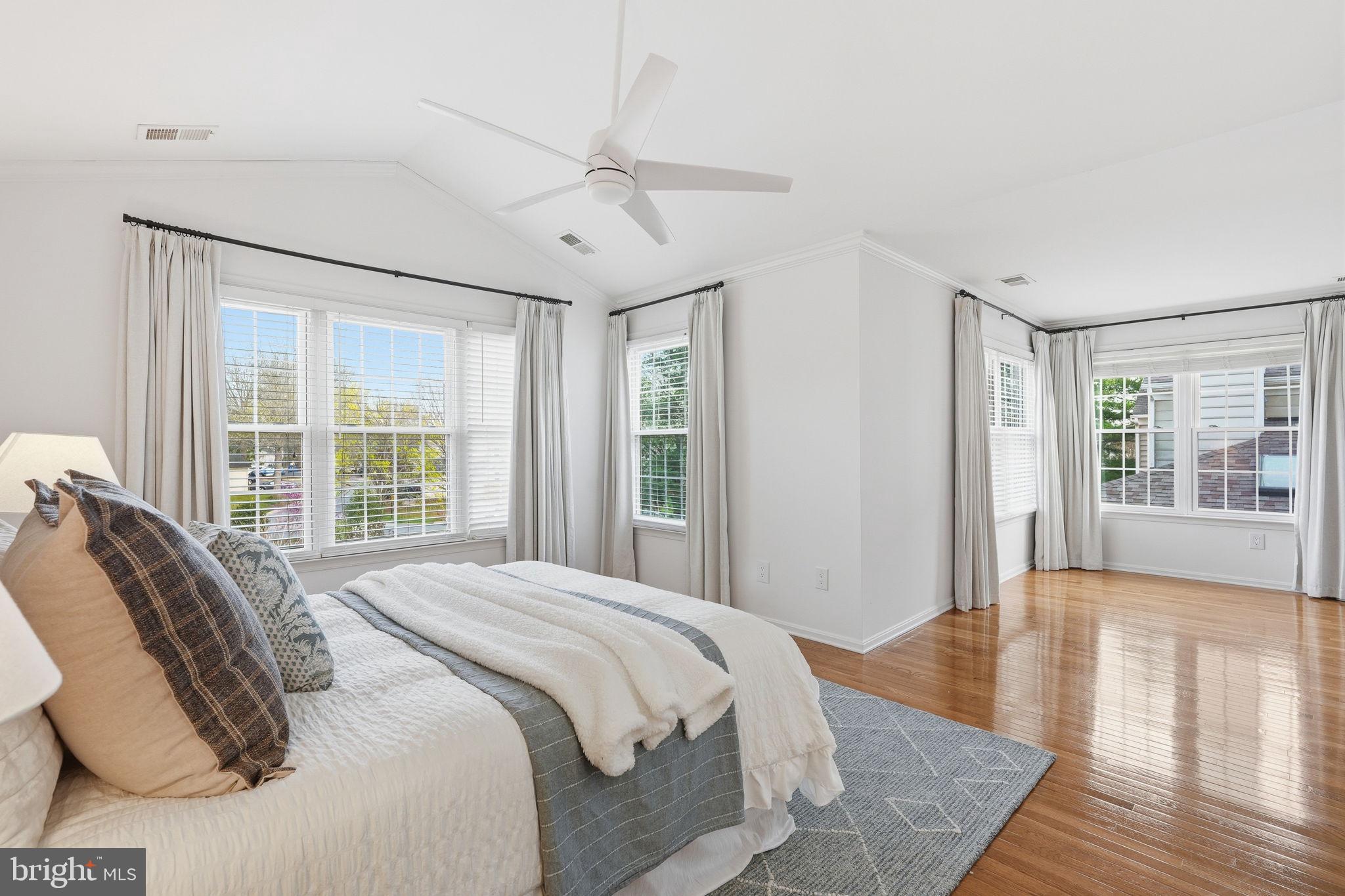 GABLE FIELD - Residential