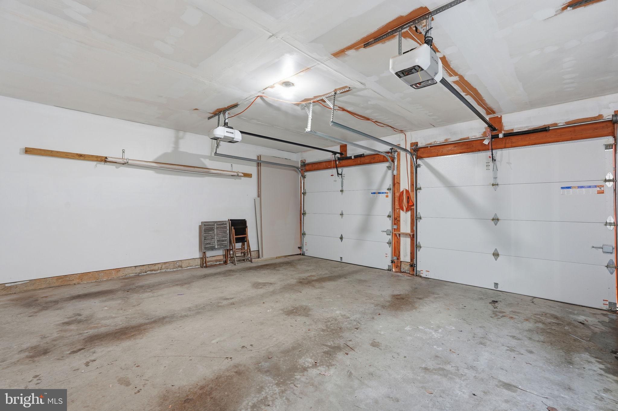 GABLE FIELD - Residential